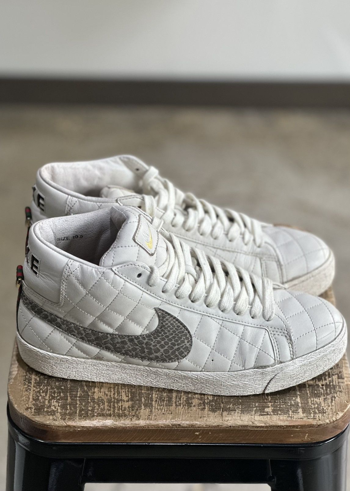Nike × Supreme Nike SB Blazer x Supreme Sail 2006 Size US 10.5 / EU 43-44 - 2 Thumbnail