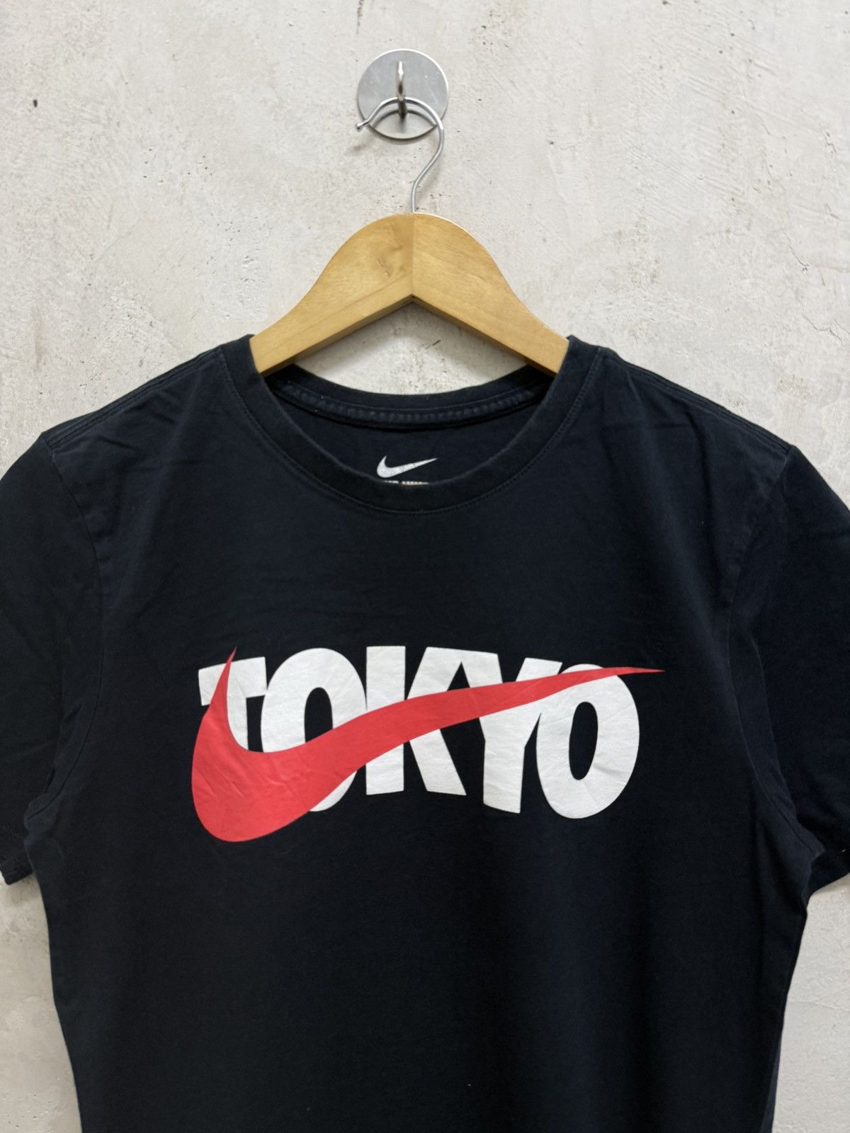 Nike Nike Swoosh Tokyo Tshirt Size US S / EU 44-46 / 1 - 2 Thumbnail