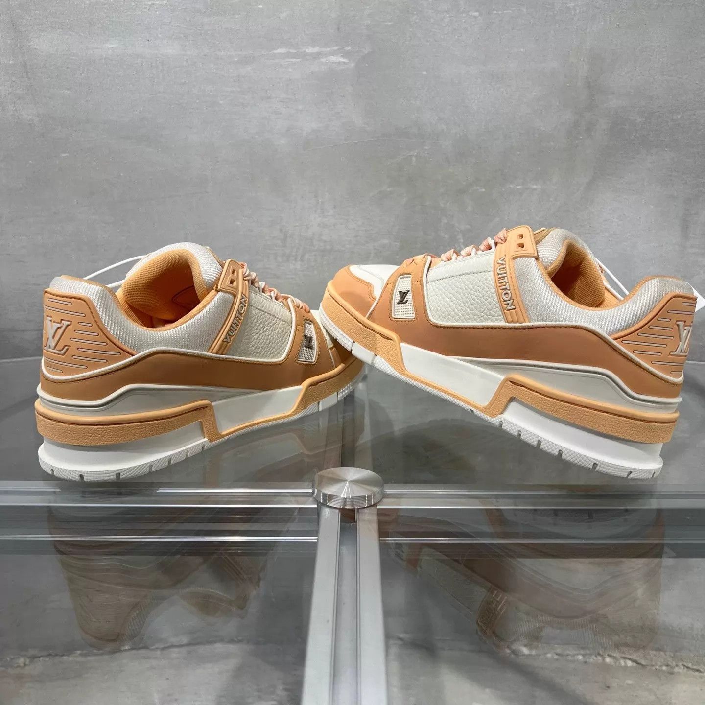 Louis Vuitton Lv Trainer White Orange UK2 36 Size US 4.5 / IT 34.5 - 5 Thumbnail