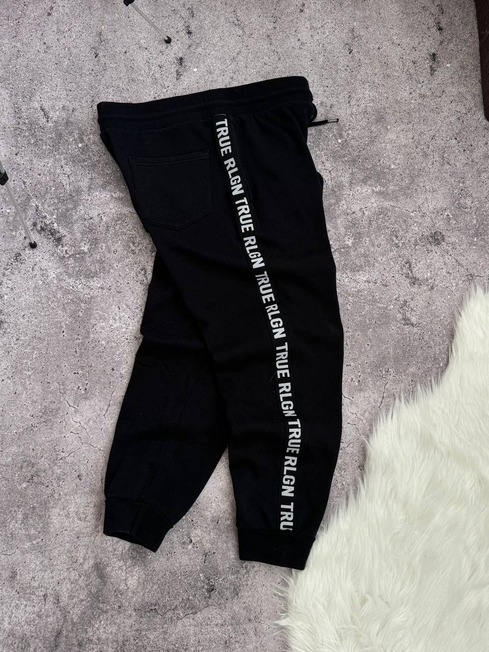 True Religion Vintage True Religion y2k logo baggy pants Size US 32 / EU 48 - 2 Thumbnail
