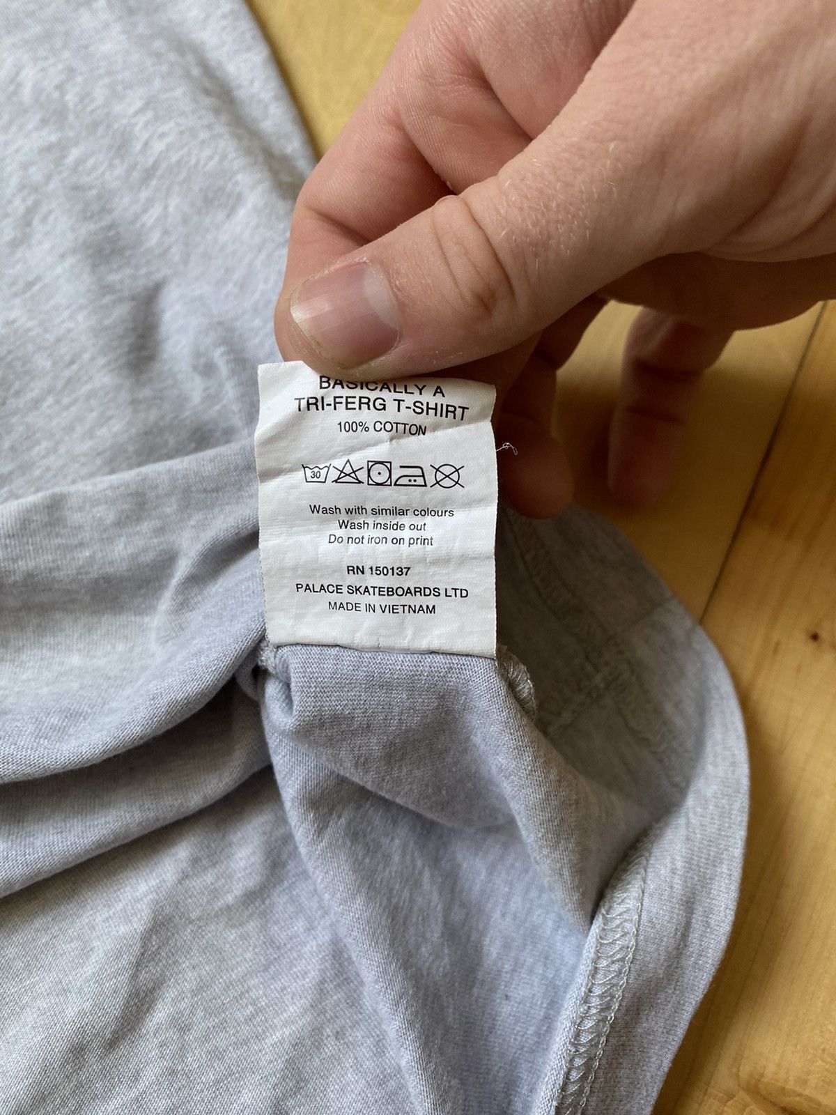 Palace × Vintage Vintage Palace Skateboard Triferg big logo tee 90’s Size US M / EU 48-50 / 2 - 9 Thumbnail