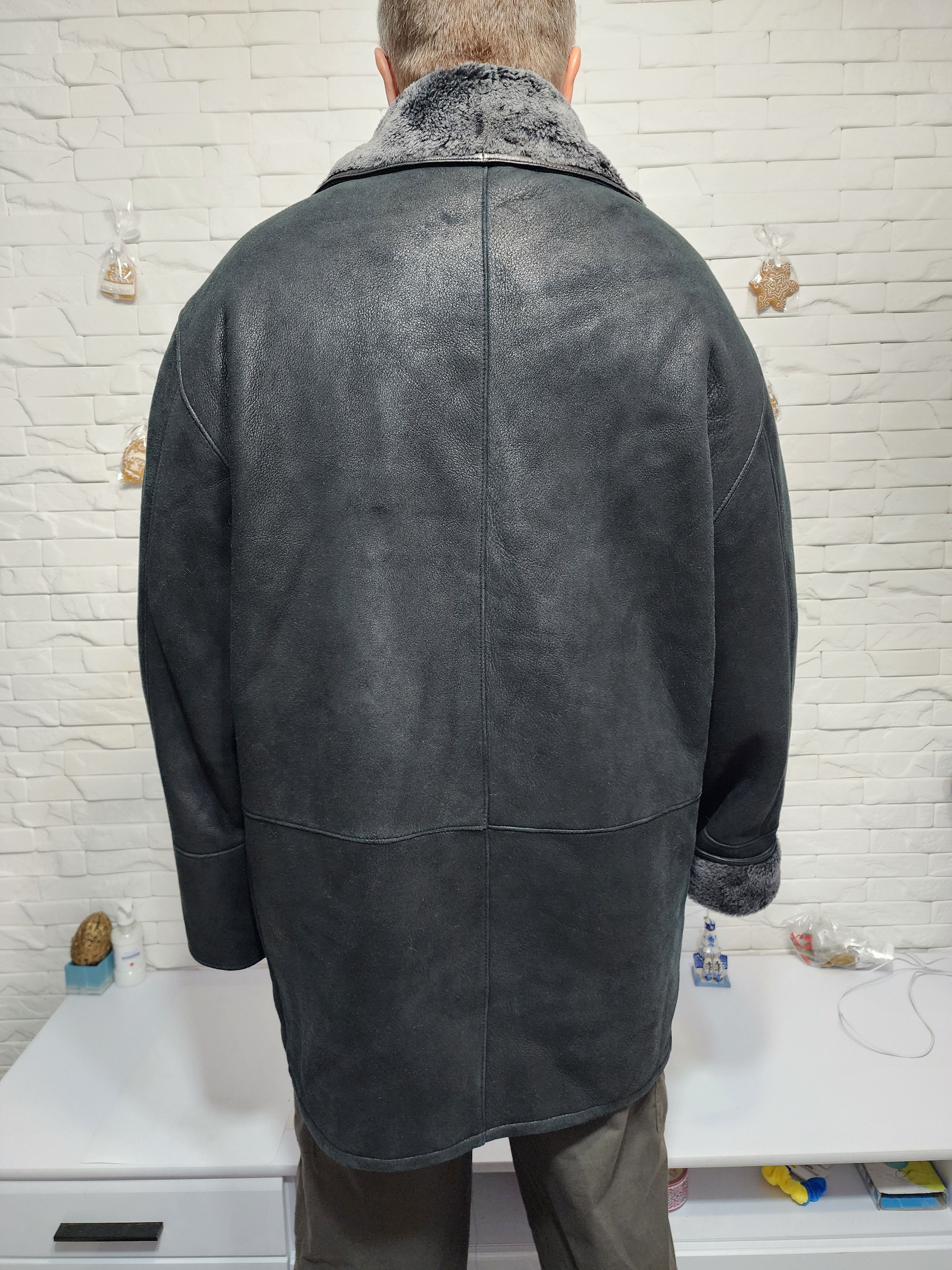 Furla Men's Black Sheepskin Coat: Button-Up Genuine Fur Size US XXL / EU 58 / 5 - 4 Thumbnail