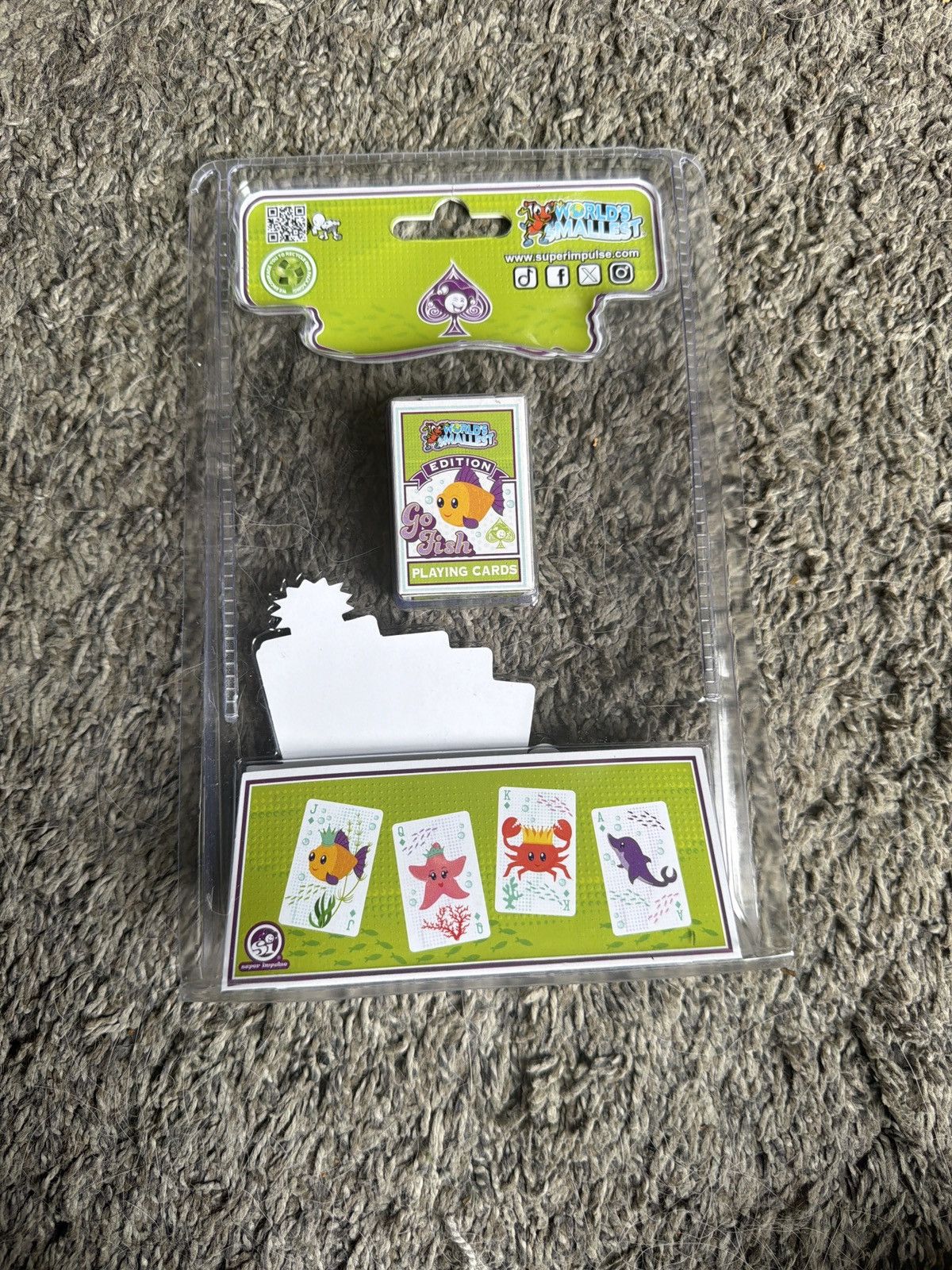 Hypebeast 2024 Super Impulse World’s Smallest Go Fish Playing Cards Size ONE SIZE - 2 Thumbnail