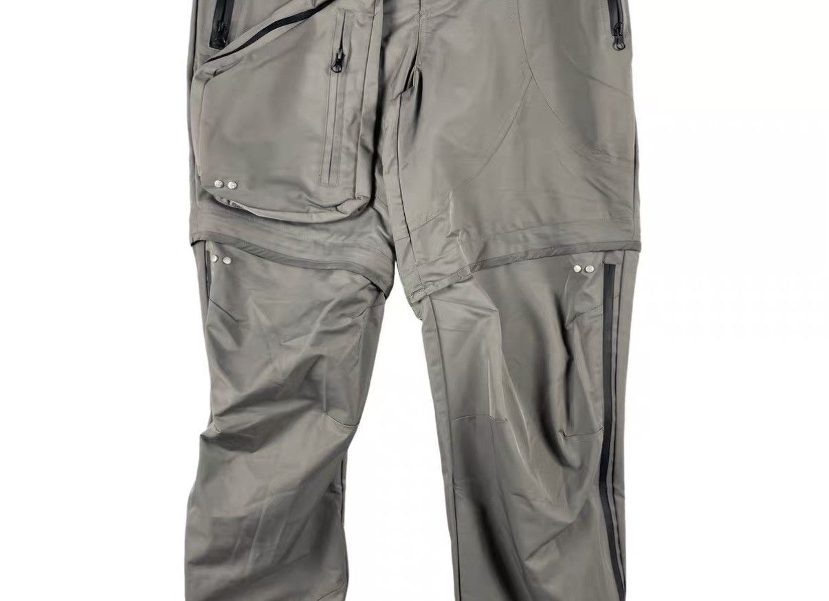 FAR FROM WHAT Far Archive Grey Tech Cargo Pants with Leg Zippers J31 Size US 34 / EU 50 - 5 Thumbnail