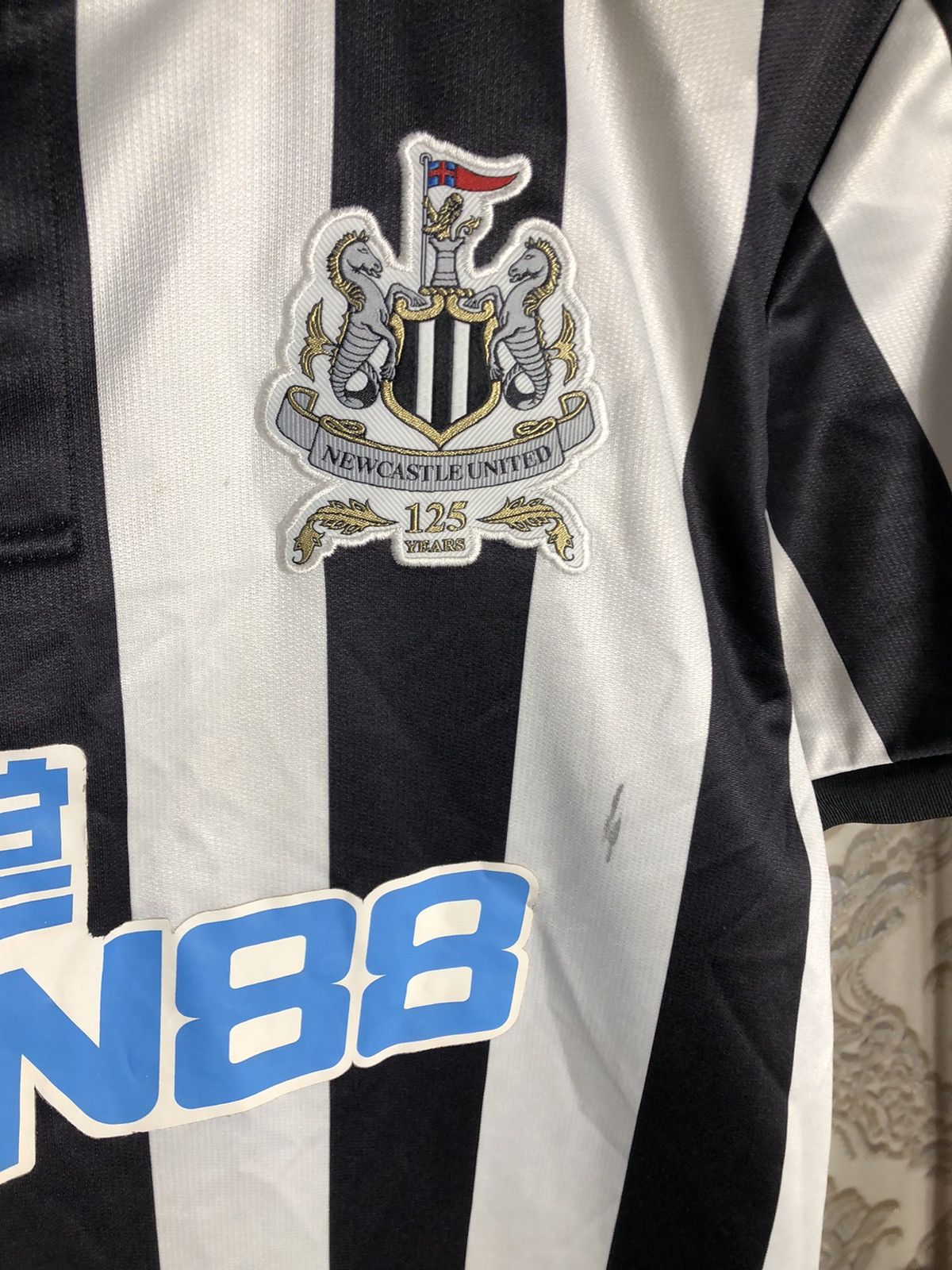 Other VERY RARE NEW CASTLE UNITED ENGLAND SOCCER JERSEY Y2K 90s Size US L / EU 52-54 / 3 - 4 Thumbnail