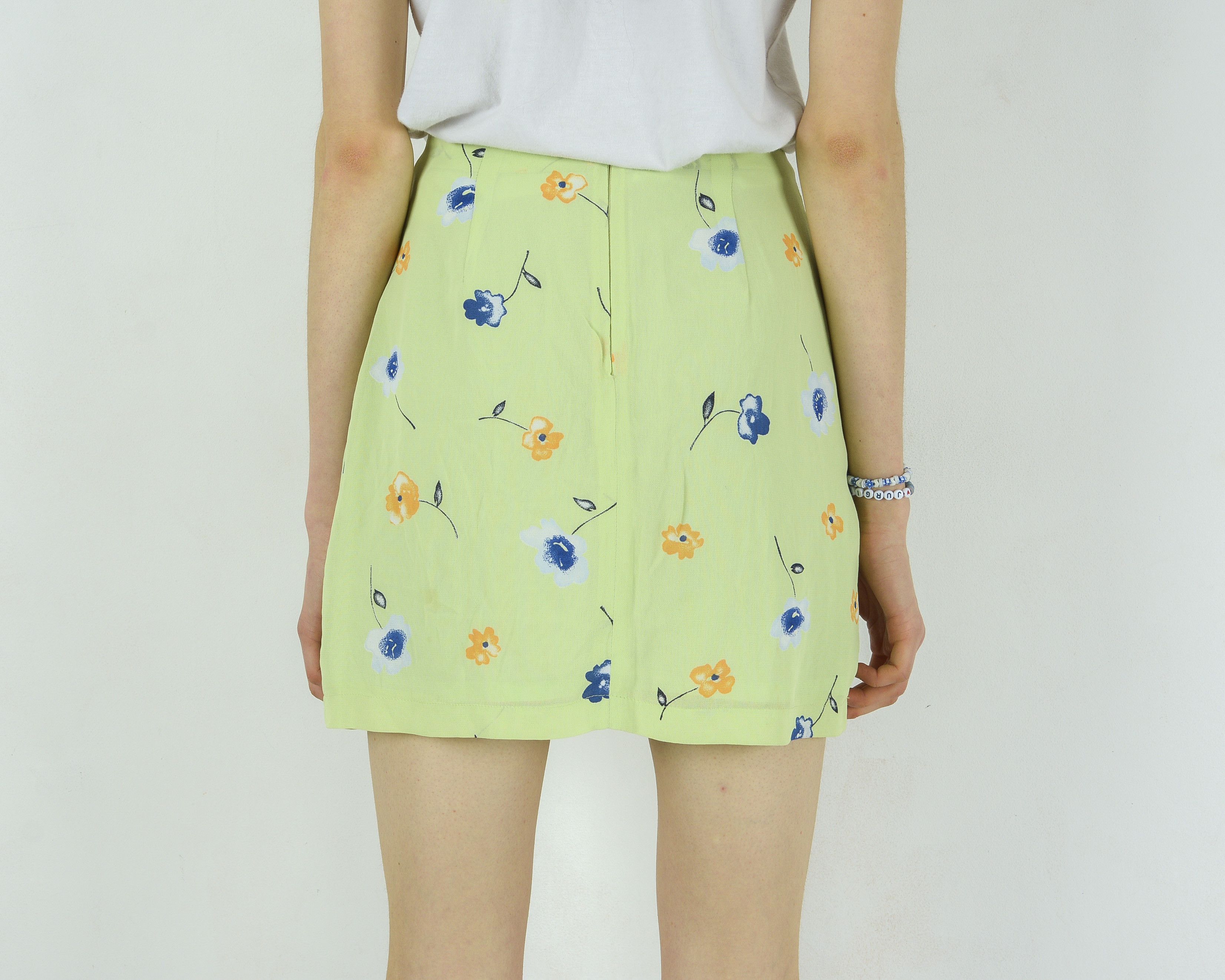 Other × Vintage XS Mini Summer Skirt Above The Knee Length Floral Pattern Size 24" / US 00 / IT 34 - 4 Thumbnail