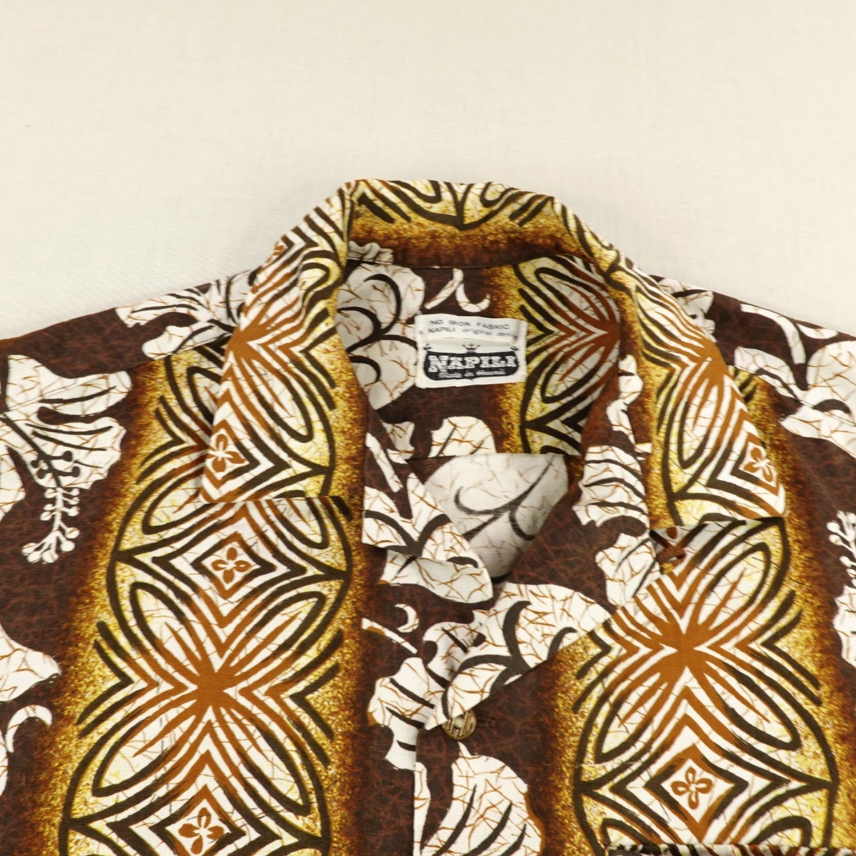 Vintage VINTAGE Napili Men's Shirt Short Sleeve Button-Up Hawaiian Floral 70s Brown Aloha Camp Casual Size US L / EU 52-54 / 3 - 2 Thumbnail