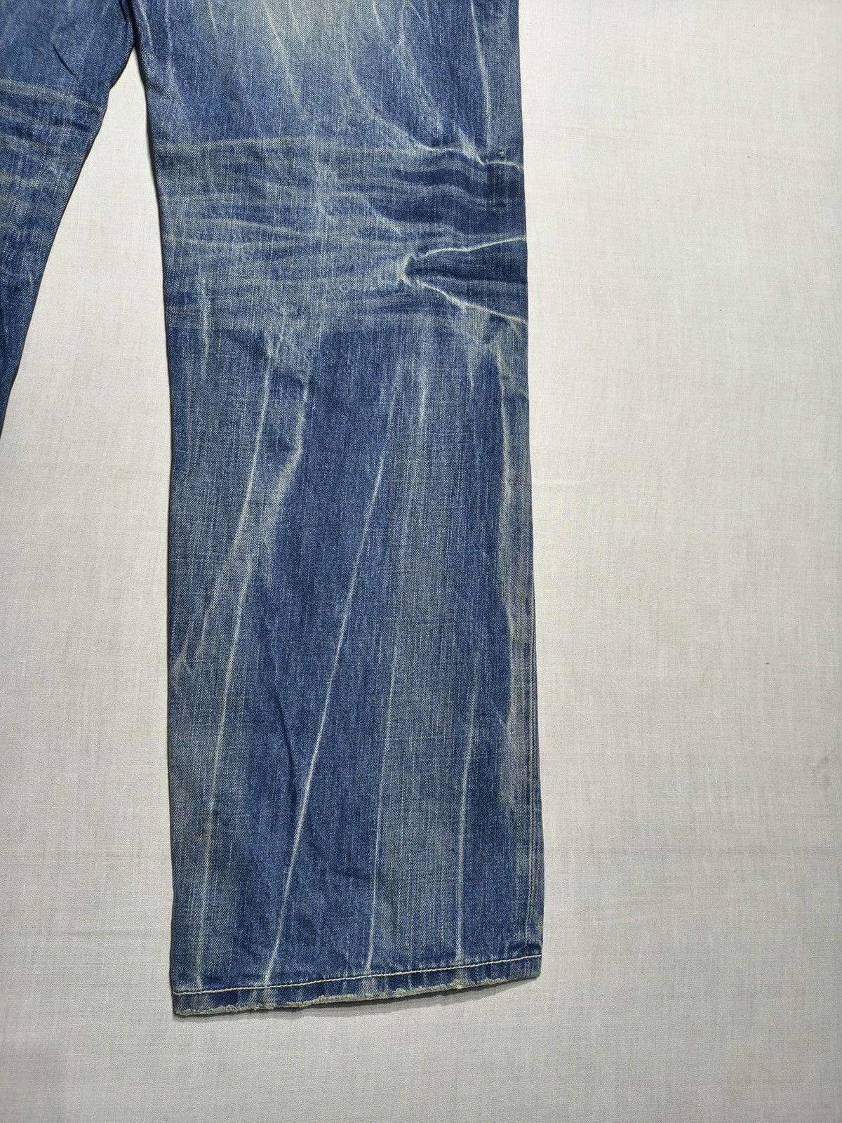 Japanese Brand Big Train Koi Fish Gold Embroidery y2k jeans (047) Size US 36 / EU 52 - 6 Thumbnail
