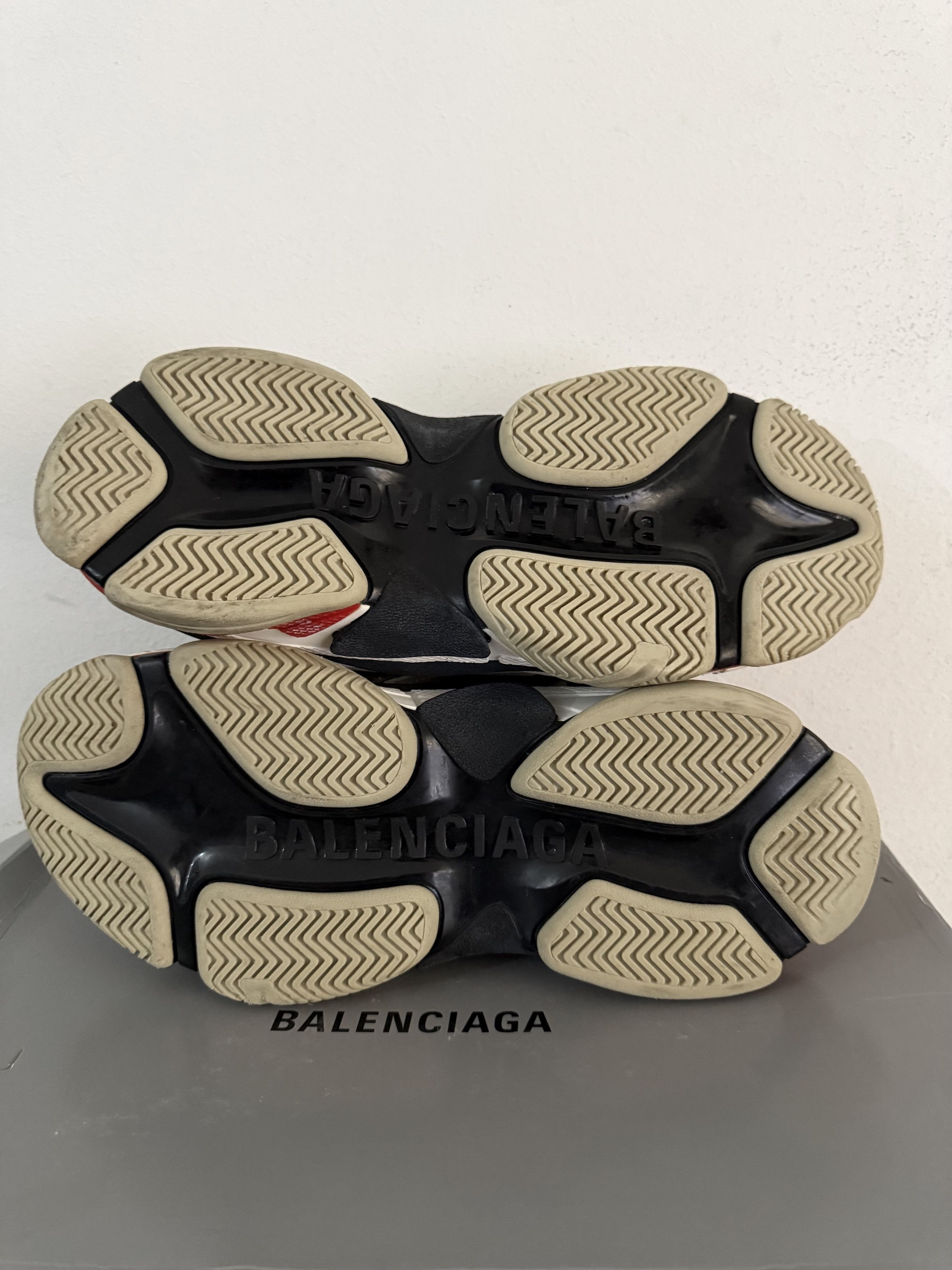 Balenciaga Balenciaga Triple S Sneakers Size US 8 / EU 41 - 12 Thumbnail
