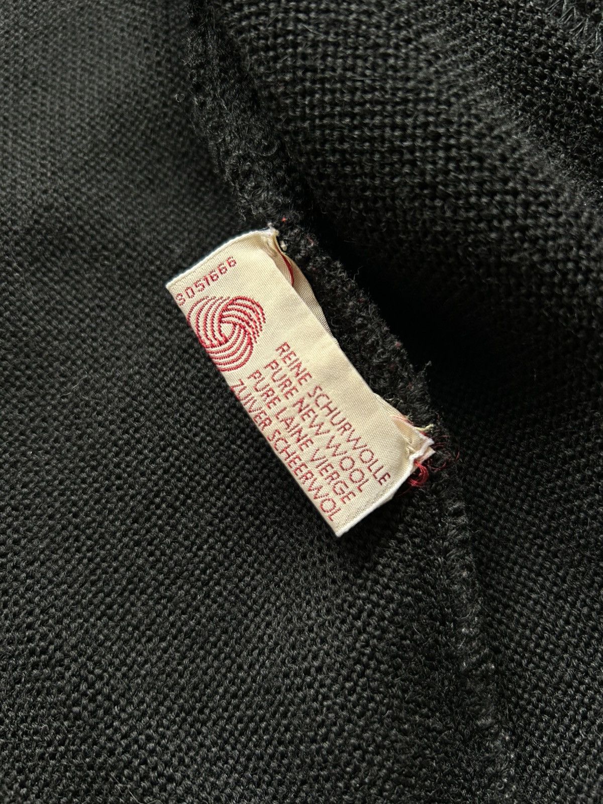 Chanel Archive vintage sweater Austrian astrifa wool cardigan 90s Size S / US 4 / IT 40 - 11 Thumbnail