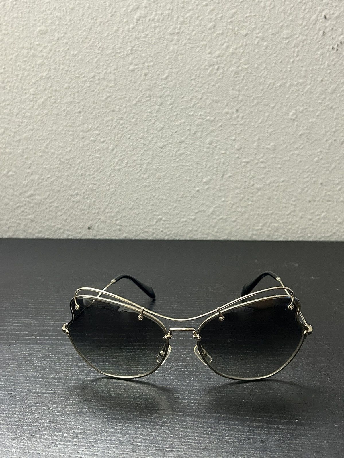 Miu Miu MIU MIU Grey Gradient Metal Butterfly Sunglasses Size ONE SIZE - 2 Thumbnail
