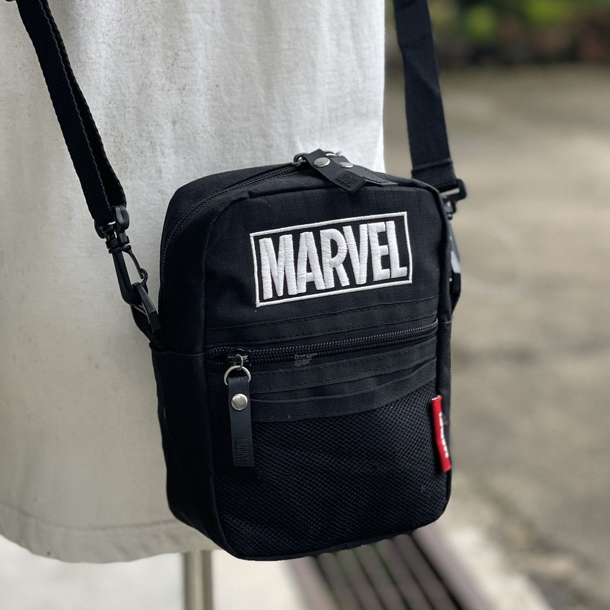Marvel Comics Marvel Sling Bag Size ONE SIZE - 2 Thumbnail