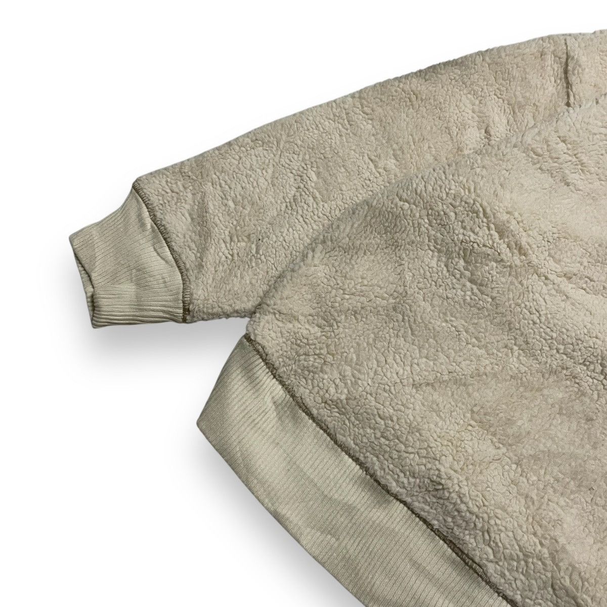 JW Anderson × Uniqlo Jwandwrson Fleece Sweatshirt Beige Colour Size US L / EU 52-54 / 3 - 2 Thumbnail