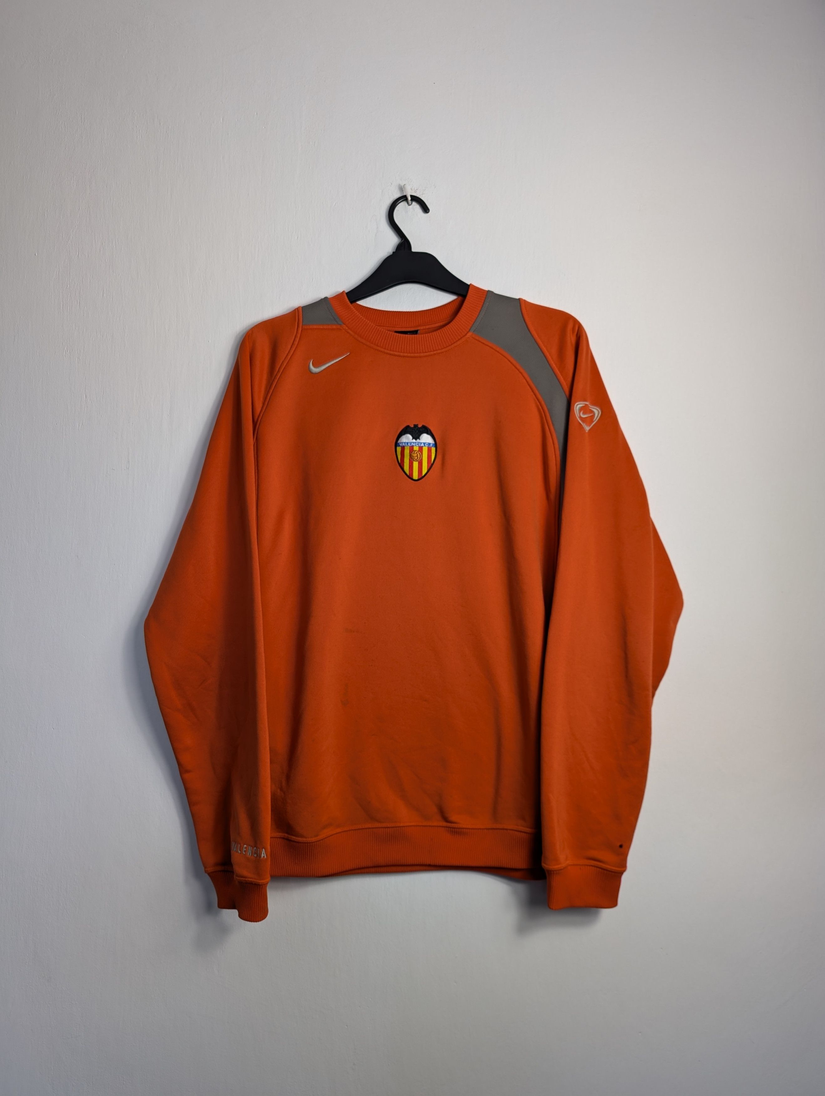 Nike Vintage Nike Valencia CF Crewneck Y2K Center Logo Retro Boxy Size US M / EU 48-50 / 2 - 1 Thumbnail
