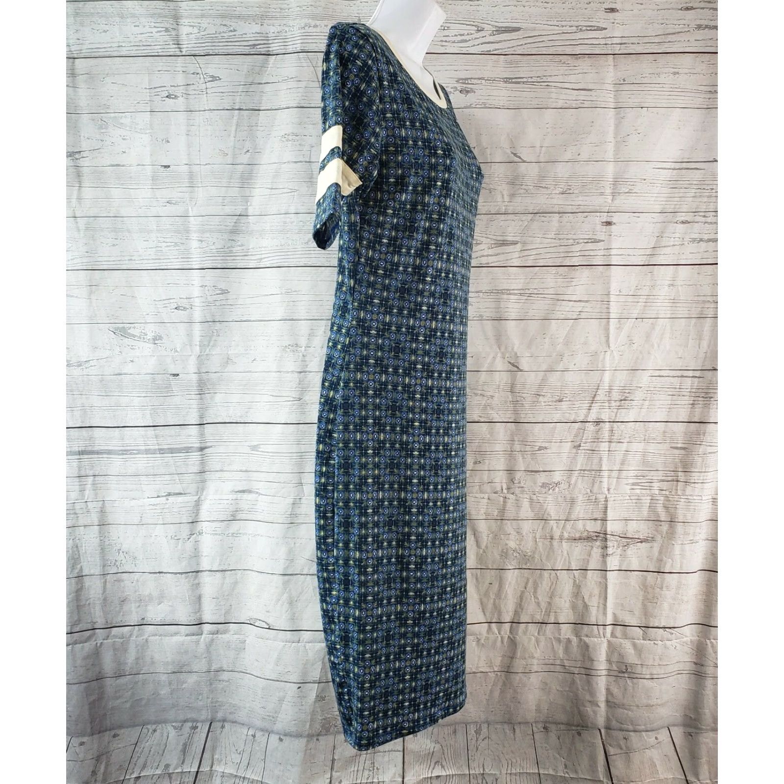 Vintage LuLaRoe Womens Julia Dress Sz S Short Sleeve Green Blue Patterned Knee Length Sheath Pullover Casual Vintage No N/A Size 28" / US 6 / IT 42 - 4 Thumbnail