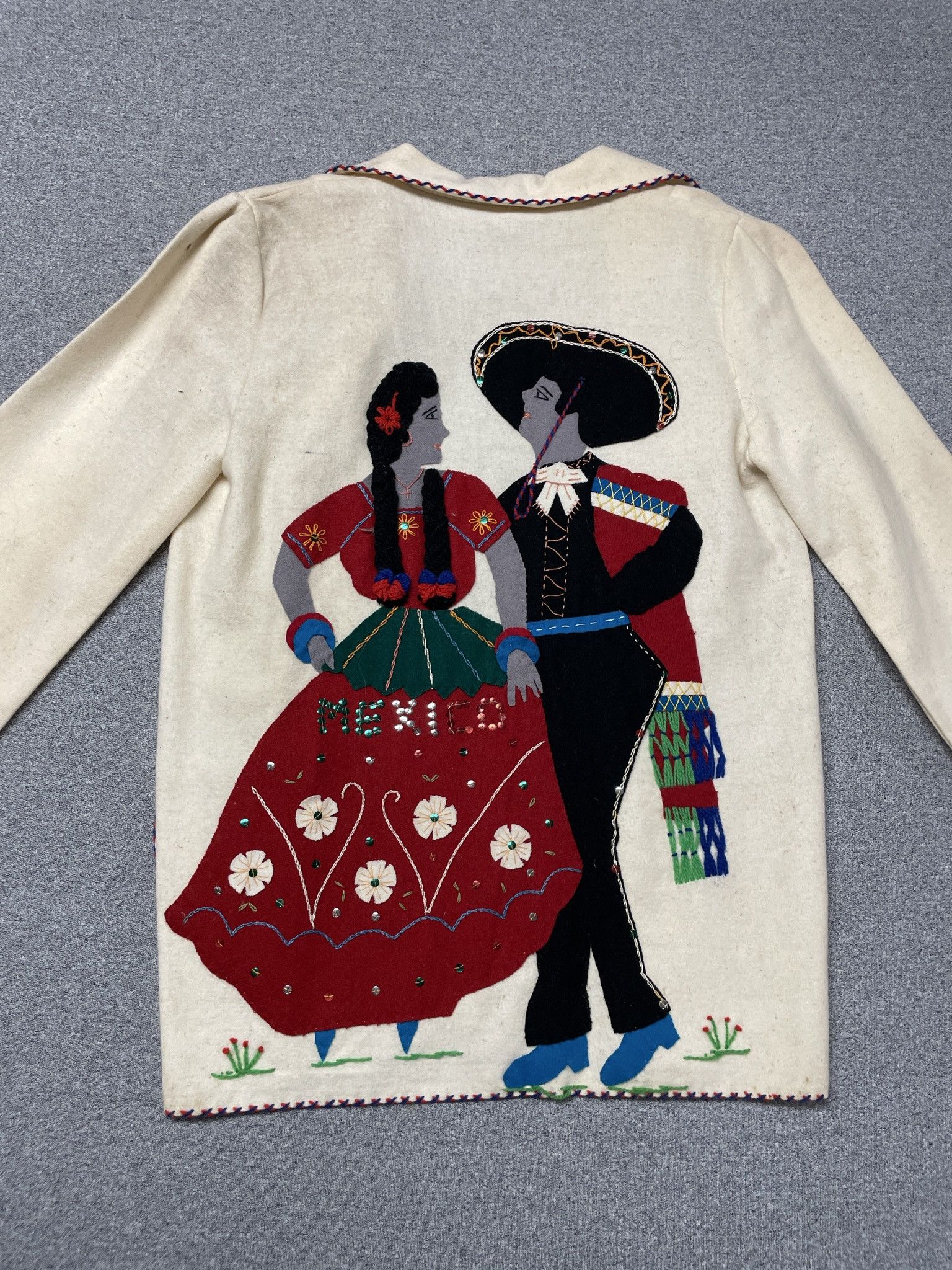 Other Vintage 1950s Mexican Souvenir Wool Embroidered Folk Jacket Size M / US 6-8 / IT 42-44 - 3 Thumbnail