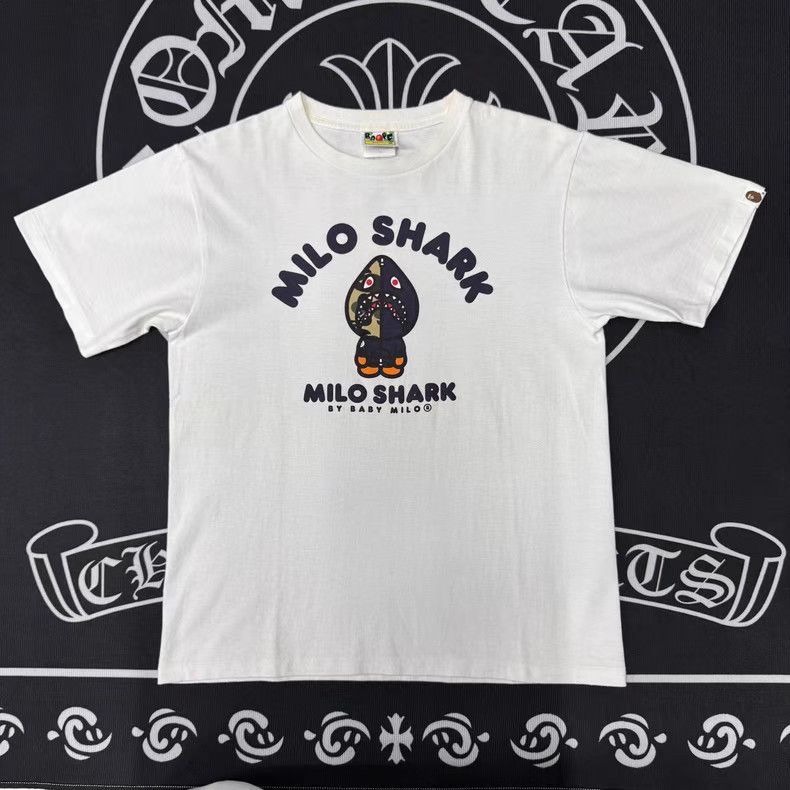 Bape BAPE White Shark Print Short Sleeve Tee Q10 Size US M / EU 48-50 / 2 - 1 Thumbnail