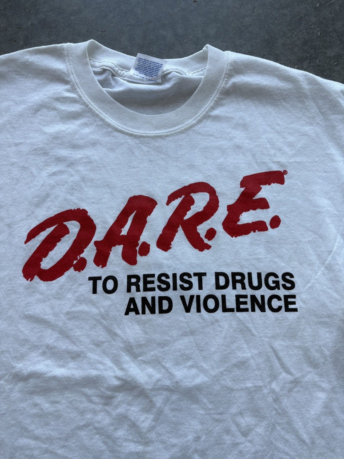 Vintage Vintage Y2K DARE Graphic Tee Size US L / EU 52-54 / 3 - 2 Thumbnail