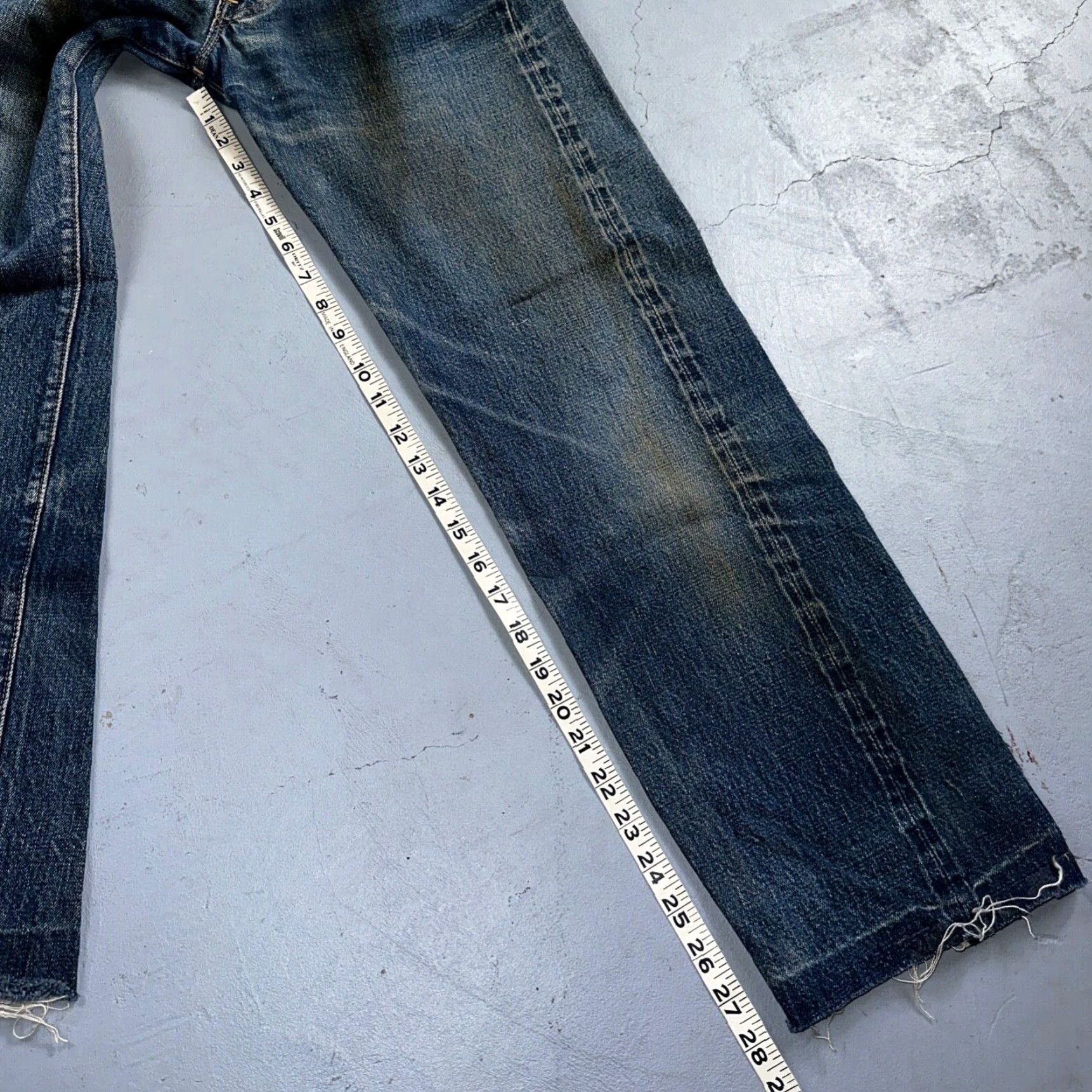Levi's VINTAGE Levi's 501 XX Jeans Main Selling Point Fashion Levi's 501 Series Denim Jeans 27x30 USA 60s 70s 60s Straight Mens Blue Cotton Button Distressed Size US 27 - 5 Thumbnail