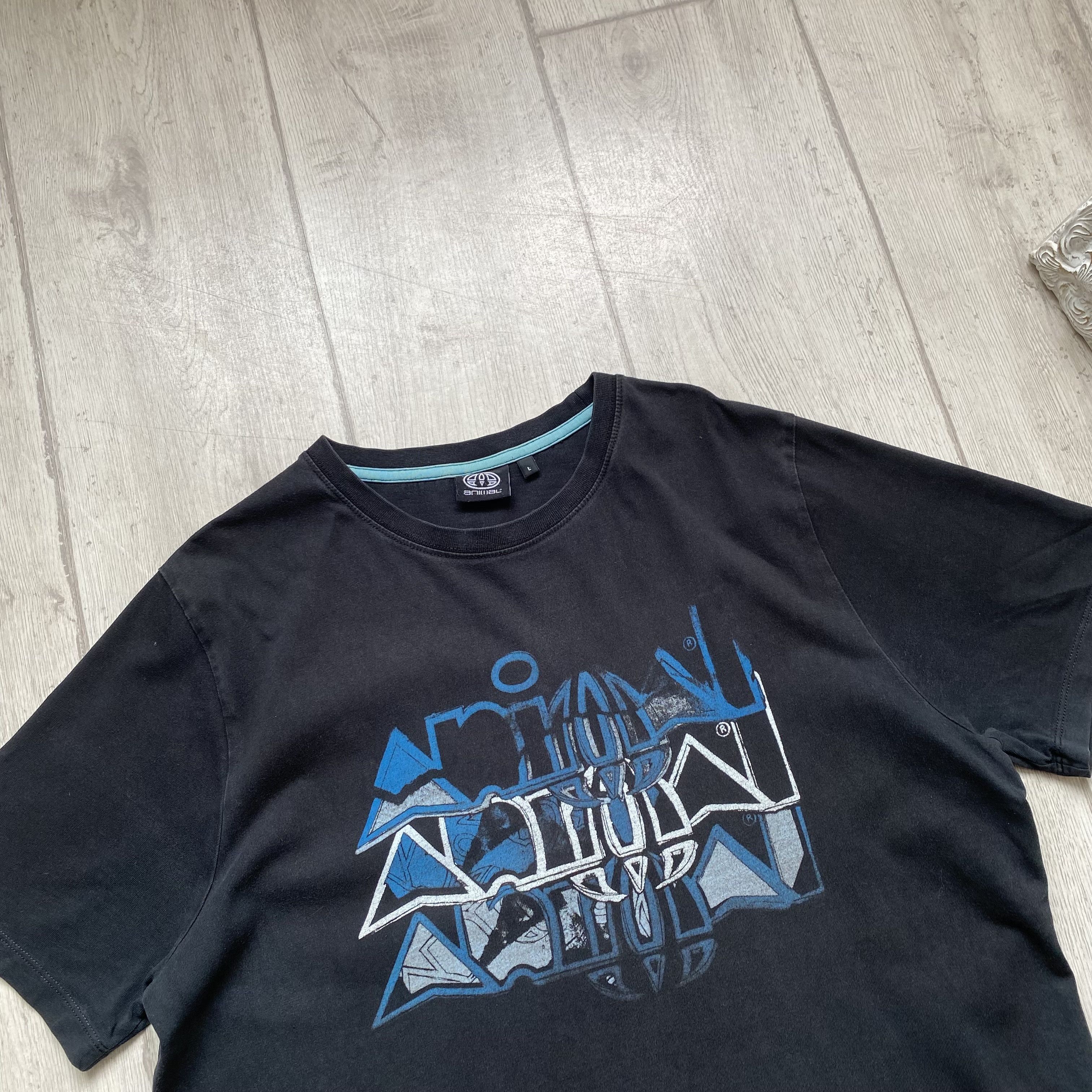 Quiksilver Vintage Skater Surfer Animal tee Billabong style Airwalk Size US M / EU 48-50 / 2 - 2 Thumbnail