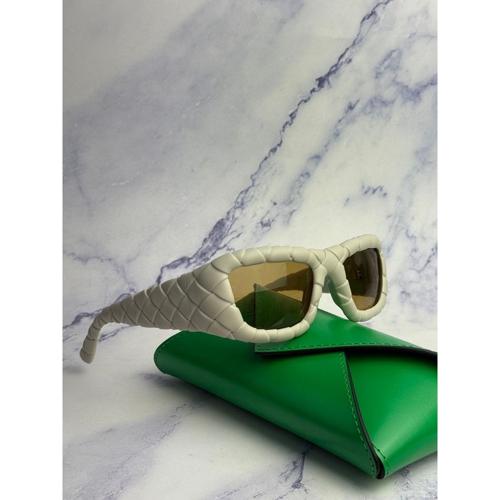 Bottega Veneta NEW Bottega Veneta BV1303S Ivory Braided Sunglasses $561 Size ONE SIZE - 5 Thumbnail