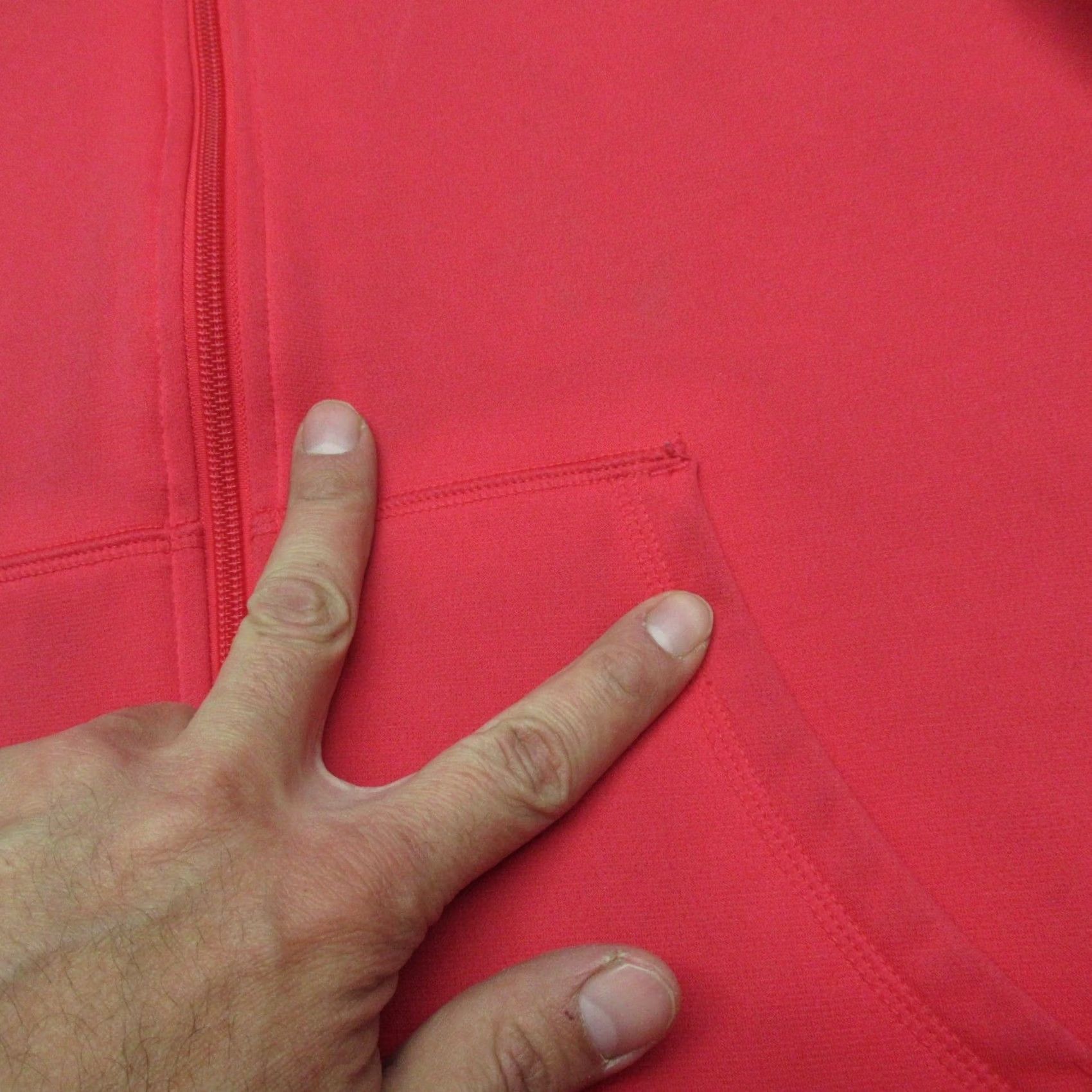 Nike Nike Hoodie Womens Medium Red Therma-FIT Full Zip Thumbholes Athletic Womens Short Form? Size M / US 6-8 / IT 42-44 - 7 Thumbnail
