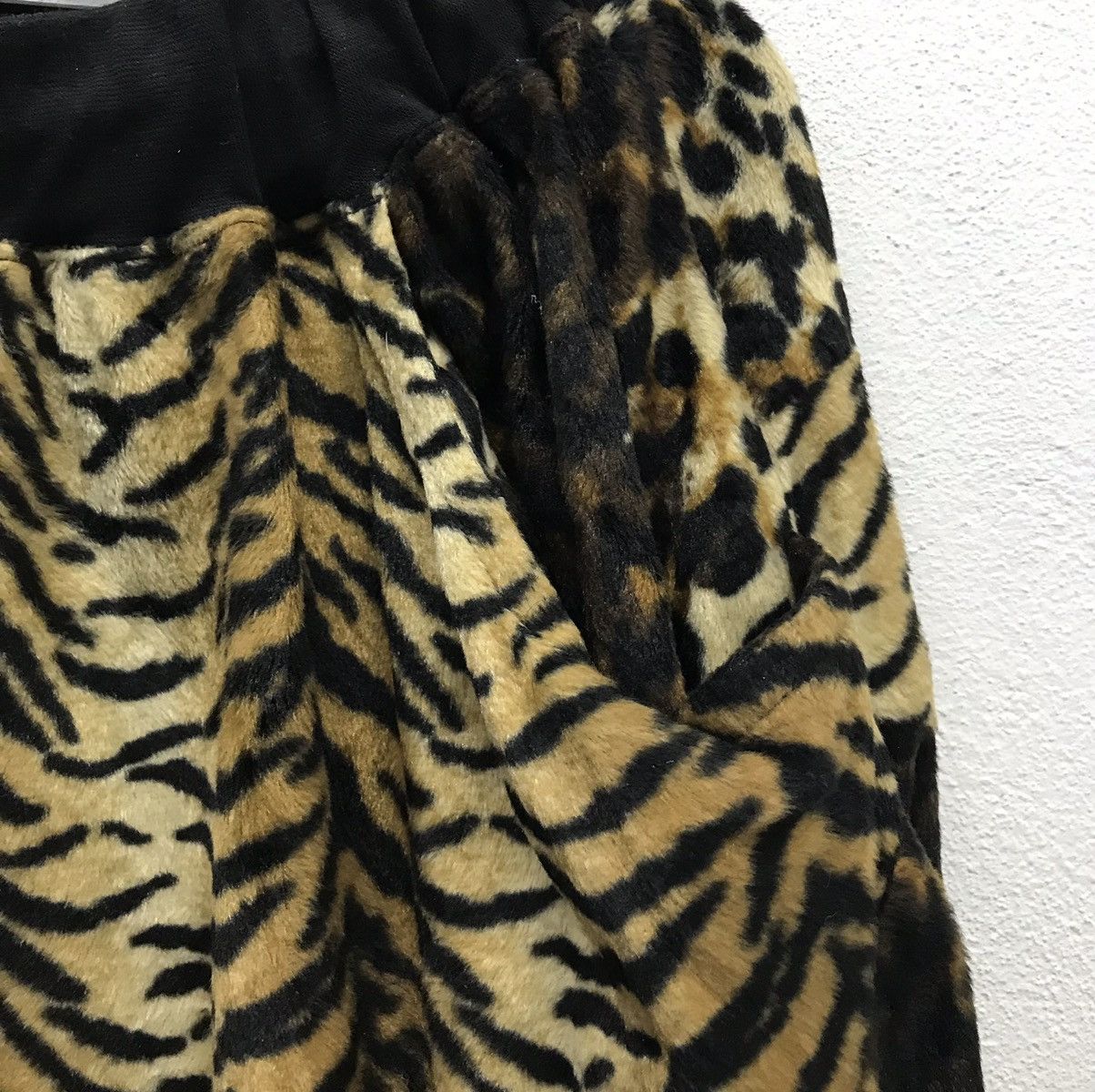 Japanese Brand × Vintage Vintage Tiger Pattern Pants Size US 29 - 5 Thumbnail