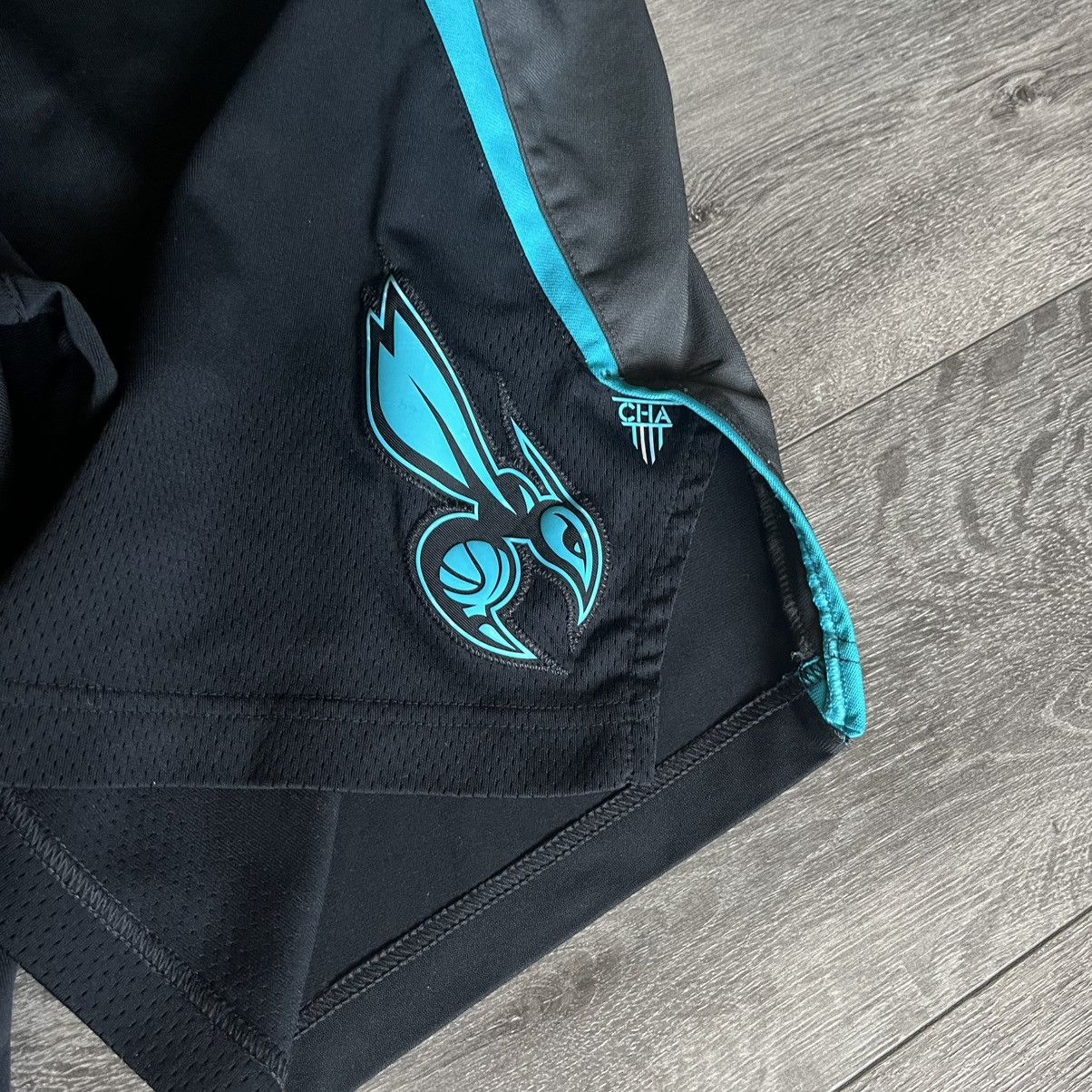 NBA NBA Charlotte Hornets Basketball Team Game Shorts Size 38+1 Size US 32 / EU 48 - 4 Thumbnail