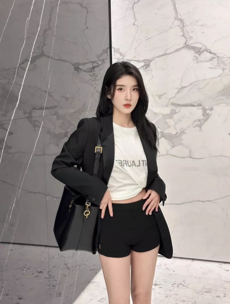 Saint Laurent Paris SAINT LAURENT Black Blazer Coat- Size US M / EU 48-50 / 2 - 2 Thumbnail