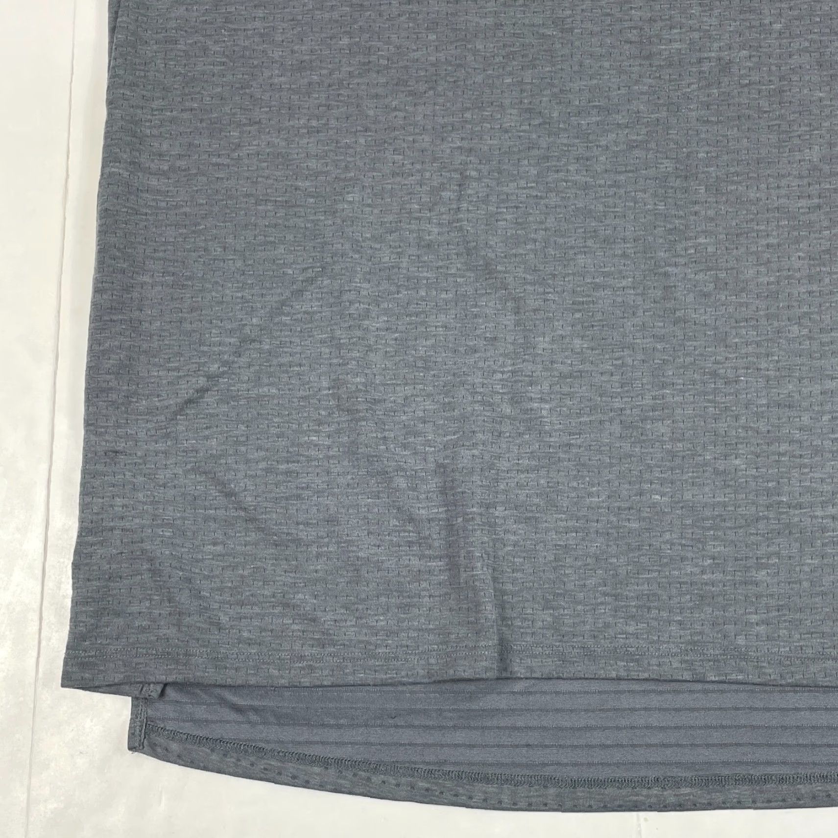 Nike Nike Dri-Fit Shirt Men Medium Gray Sleeveless Tank Running Reflective Moisture Wicking Athletic Size US M / EU 48-50 / 2 - 5 Thumbnail
