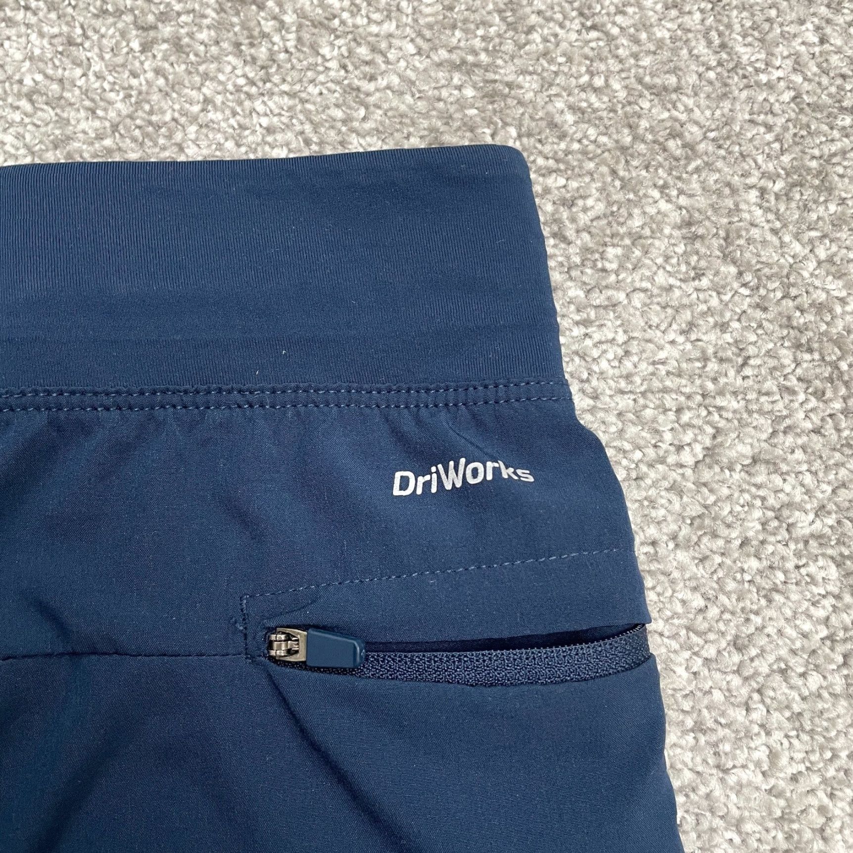 Athletic Works Athletic Works Dri-Works Active Shorts Womens Small Navy Blue Zip Pocket Stretch Size 28" / US 6 / IT 42 - 5 Thumbnail