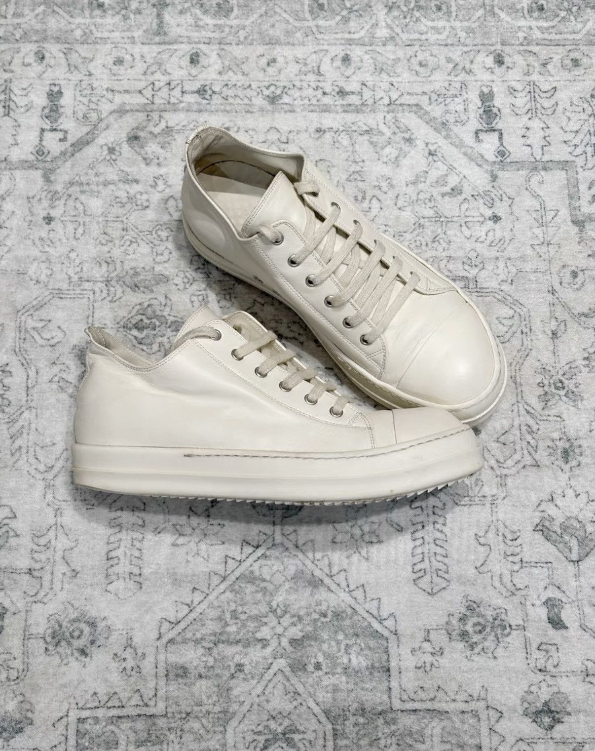 Rick Owens Rick Owens white low-top Converse, white cowhide leather Size US 8.5 / EU 41-42 - 3 Thumbnail