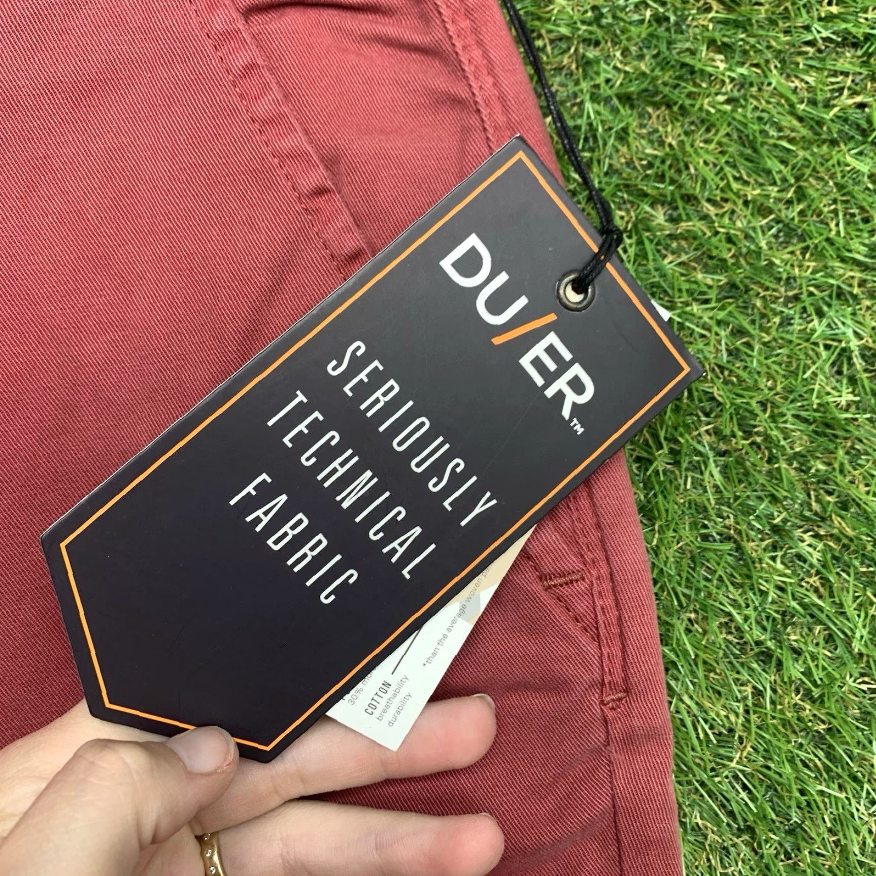 DUER DUER Men's Chino Shorts 28 Red Stretch Casual Travel Pockets 9-Inch Inseam Size US 28 / EU 44 - 5 Thumbnail