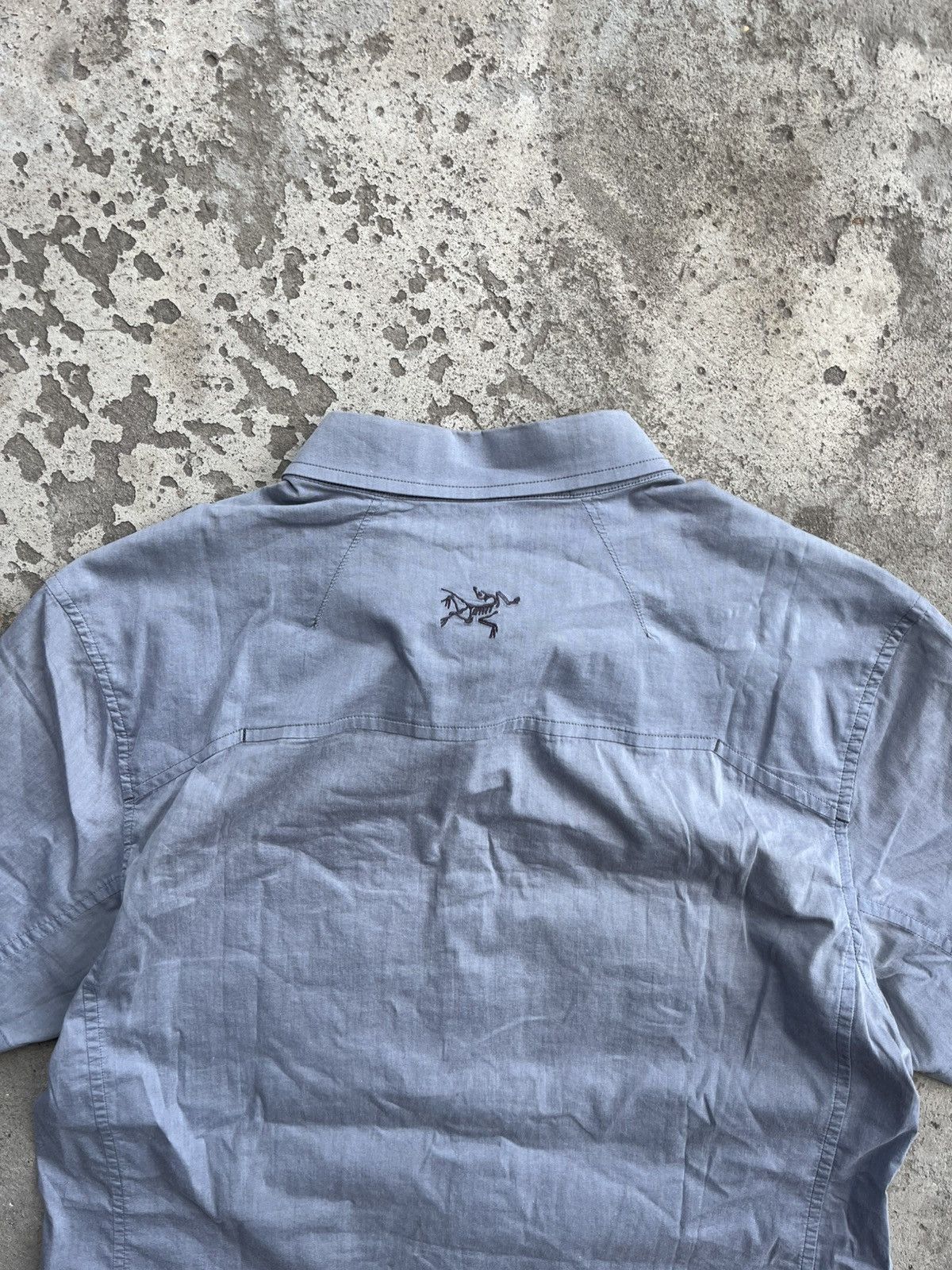 Arc'teryx Arc’teryx Vintage Outdoor Short Sleeve Shirt Logo Y2K Size US M / EU 48-50 / 2 - 1 Thumbnail