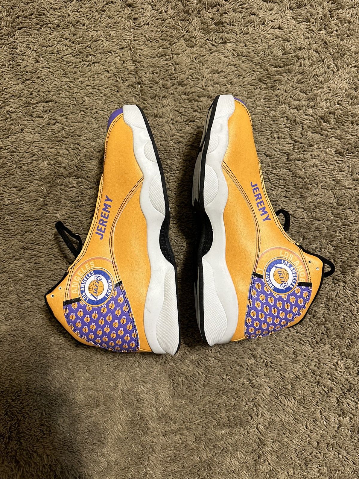 NBA × Vintage Vintage NBA Los Angeles Lakers sneakers 00s size 13 Size US 13 / EU 46 - 10 Thumbnail