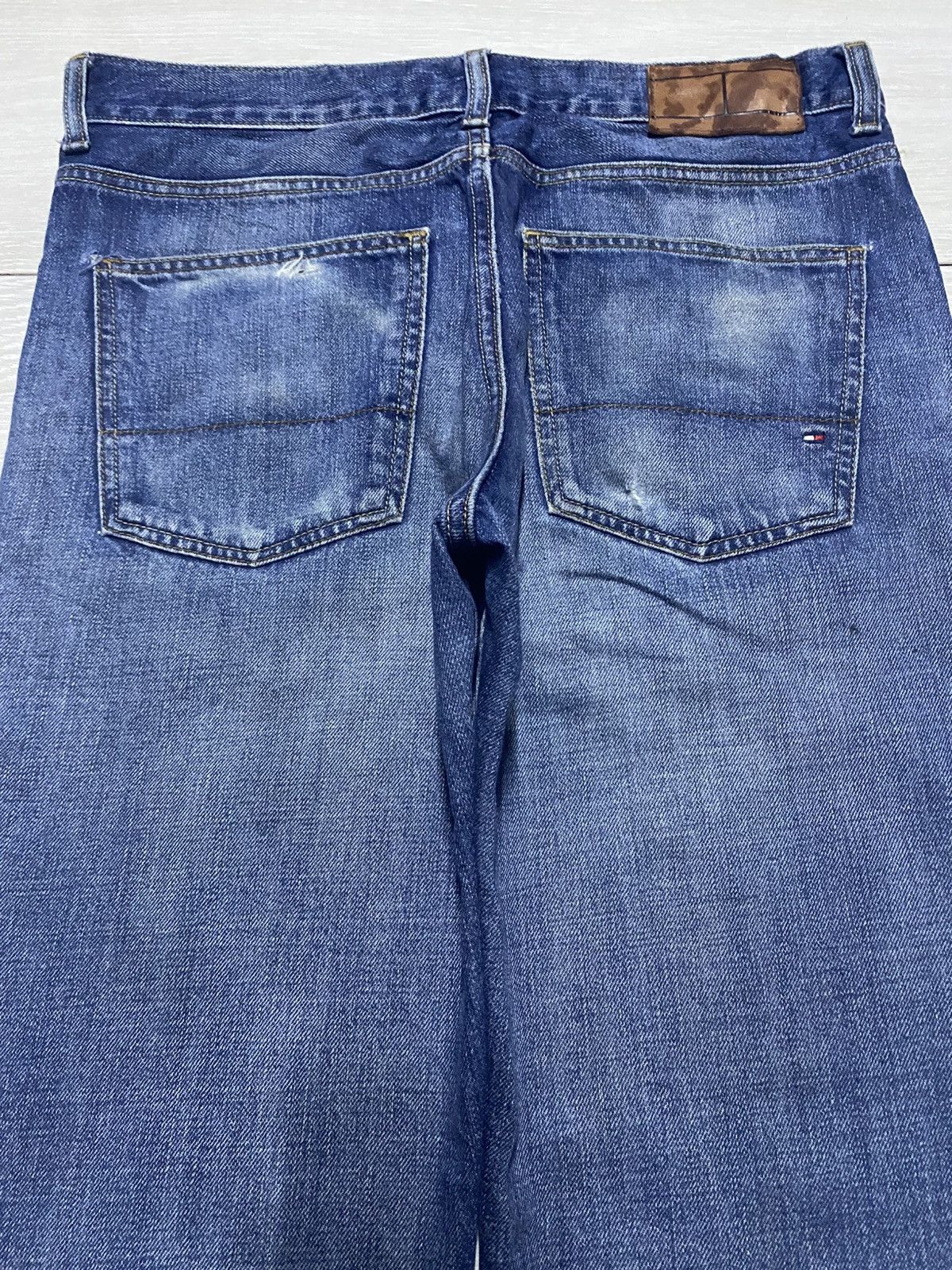 Tommy Hilfiger Tommy Hilfiger Blue Wash Loose Jeans Size US 32 / EU 48 - 4 Thumbnail