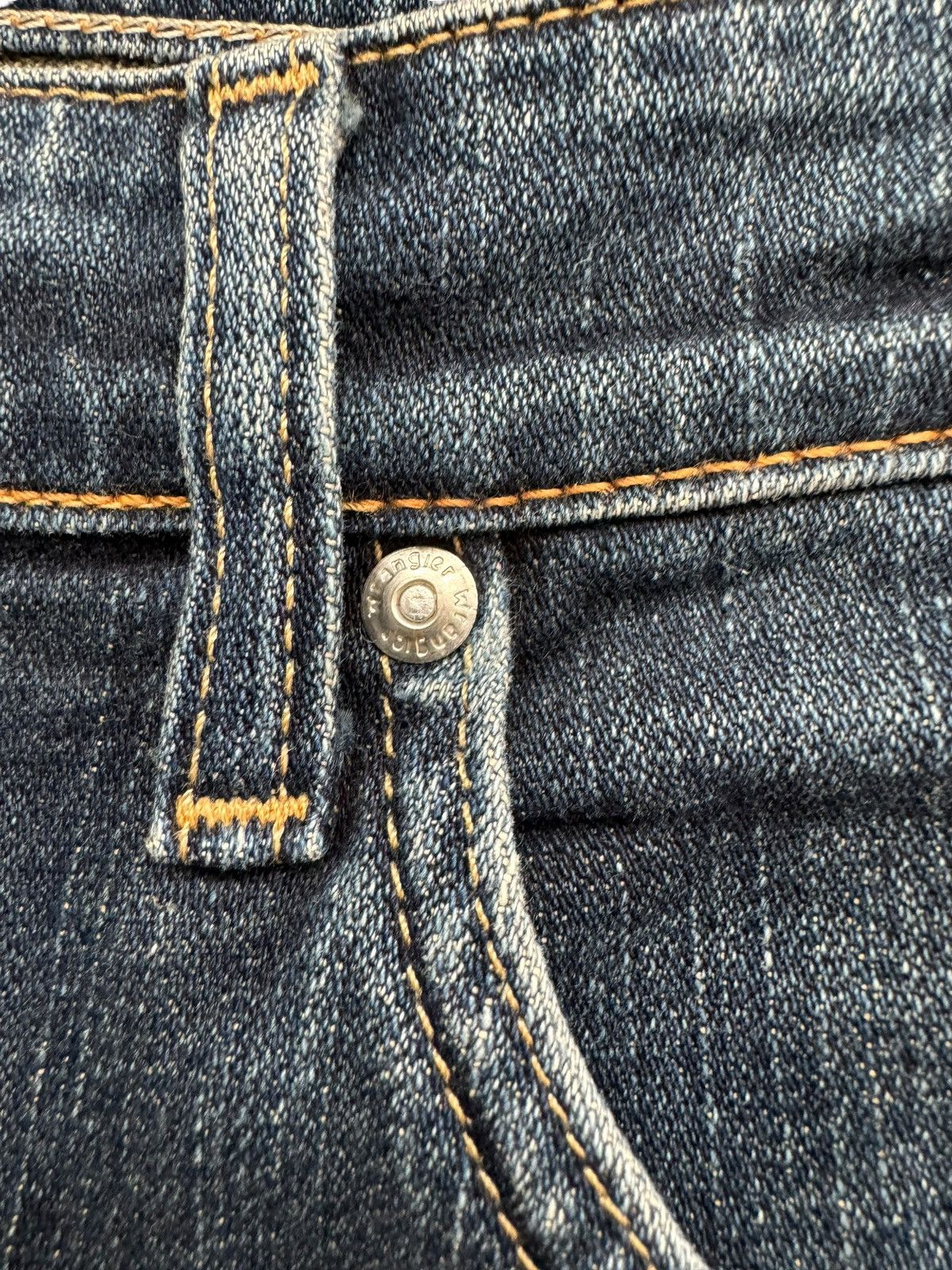 Wrangler VINTAGE WRANGLER DISTRESSED DENIM JEANS Size US 33 - 5 Thumbnail
