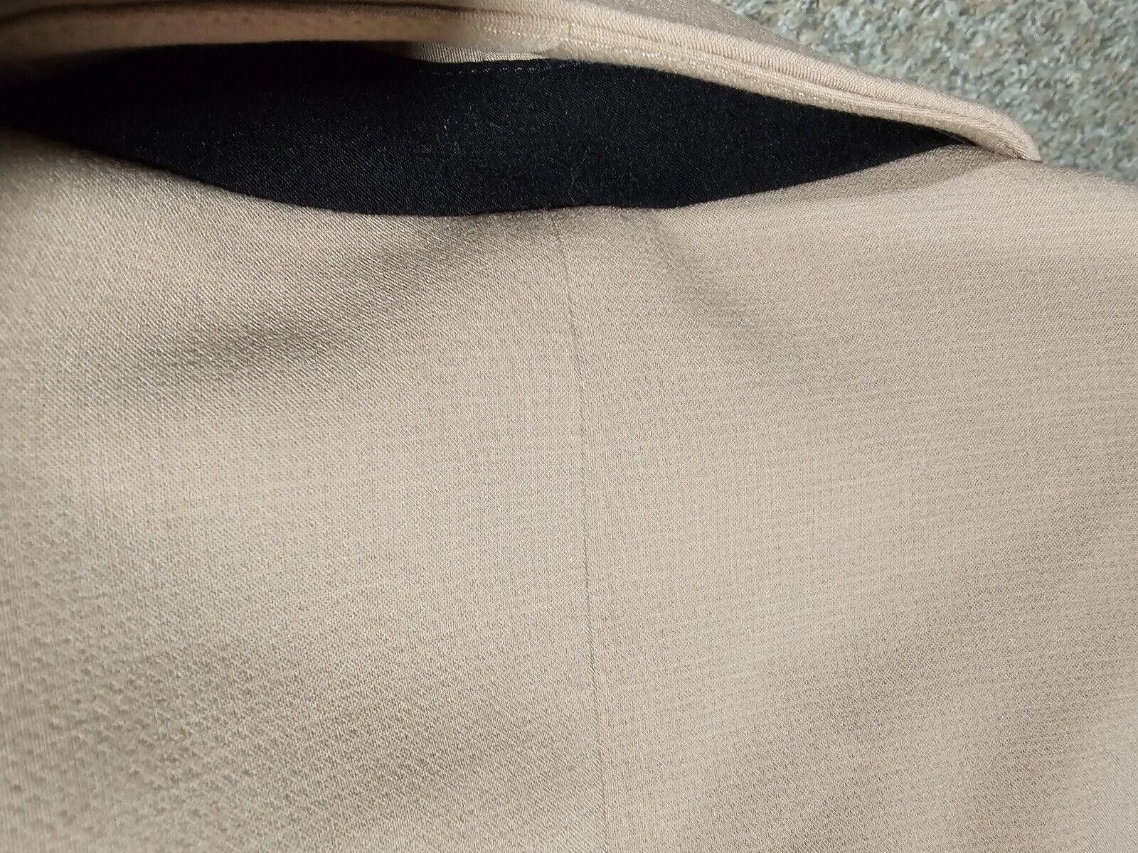 Designer White House Black Market Double Breasted Trophy Blazer Tan 8 Size M / US 6-8 / IT 42-44 - 9 Thumbnail