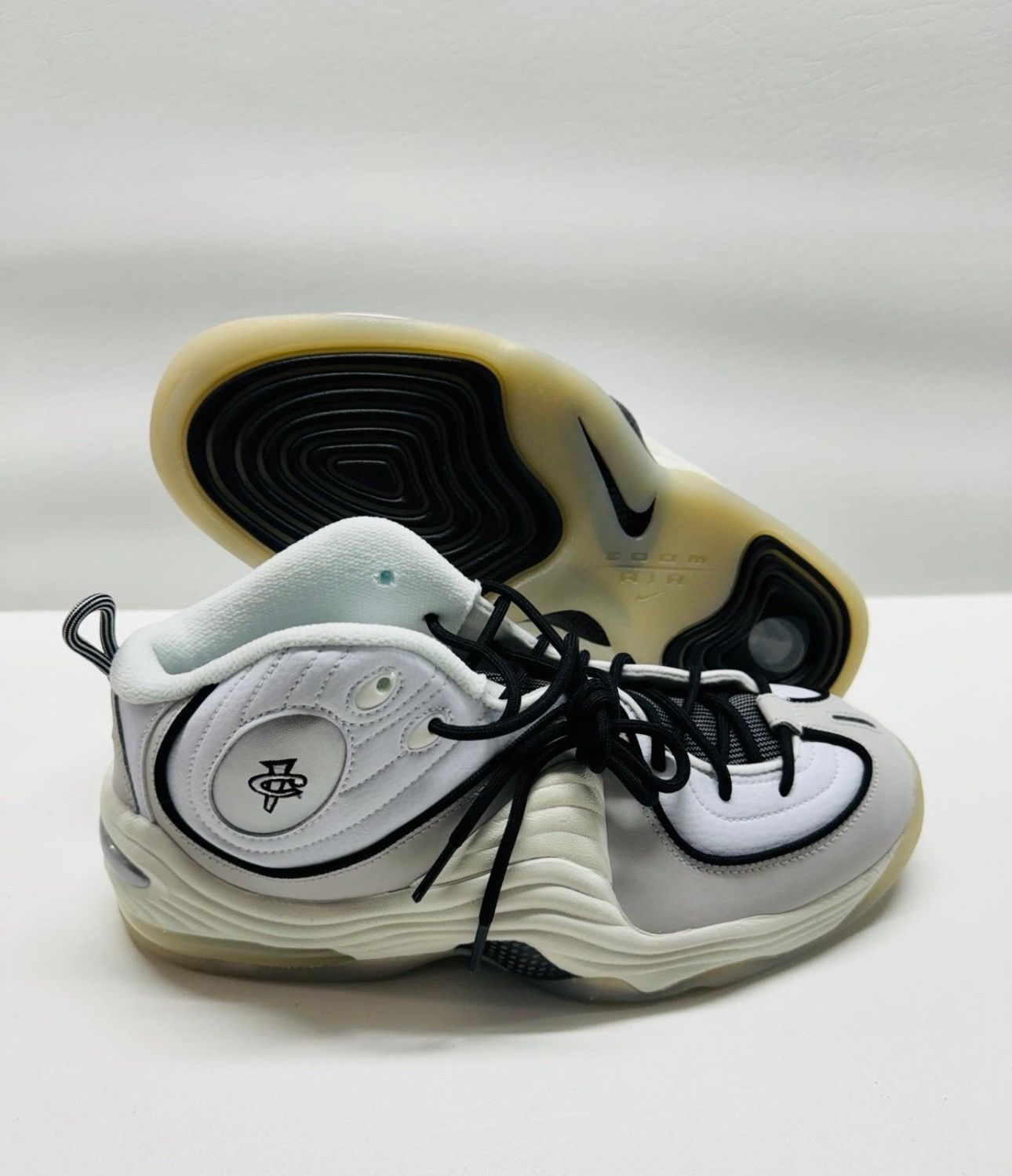 Nike Nike Air Penny II White/Photon Dust-Black-Sail Size US 10 / EU 43 - 1 Thumbnail