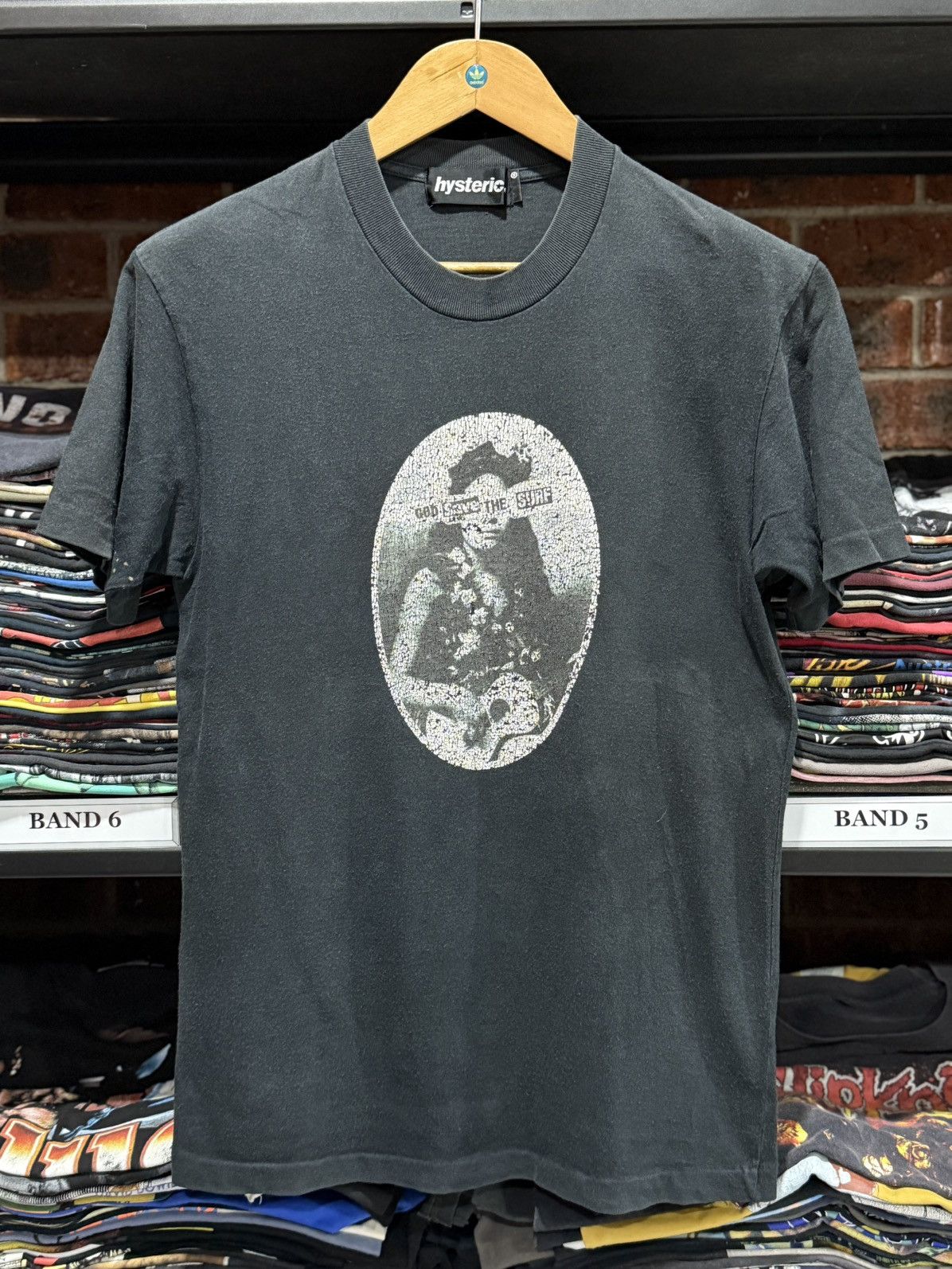 Hysteric Glamour Vintage Hysteric Glamour God Save The Surf Faded Tee Size US M / EU 48-50 / 2 - 1 Thumbnail