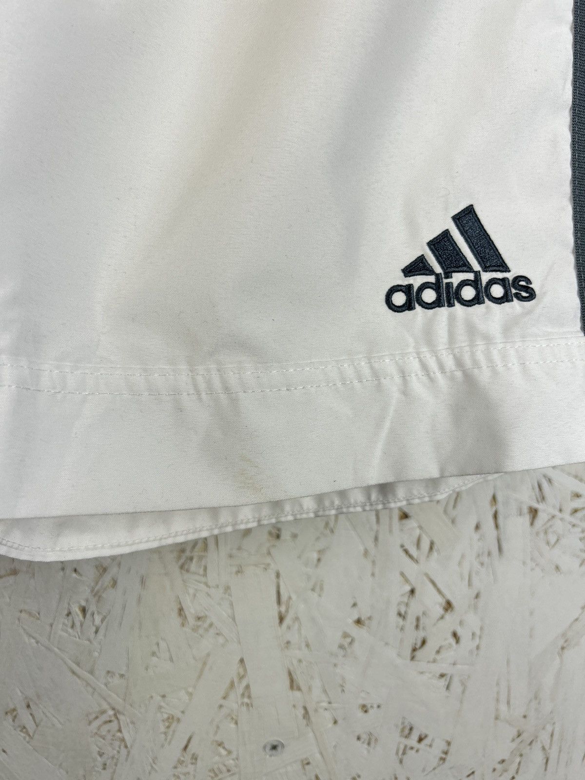 Adidas Vintage Adidas Fc Bayern Munchen 2002/03/04 Away Kit Shorts Size US 28 / EU 44 - 4 Thumbnail
