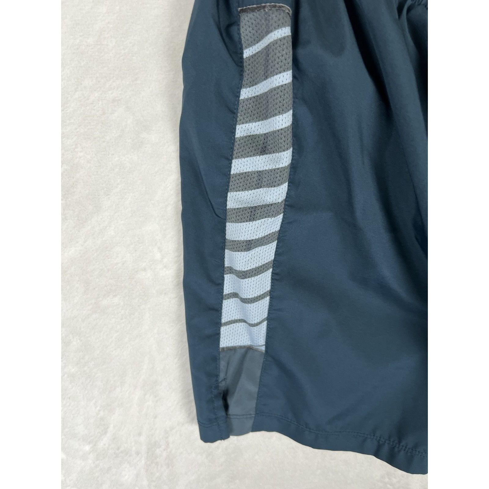Nike Nike Dri-Fit Running Shorts Women's Size Large Blue Green At Size 28" / US 6 / IT 42 - 2 Thumbnail
