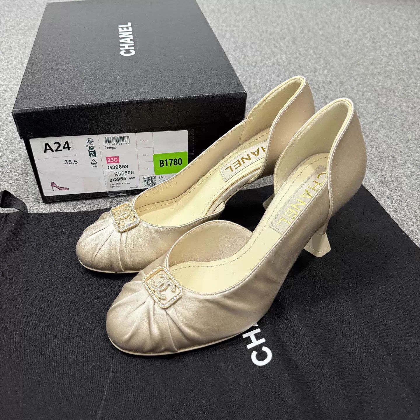 Chanel Chanel Satin High Heels Unworn 35.5 Size US 5 / IT 35 - 1 Thumbnail