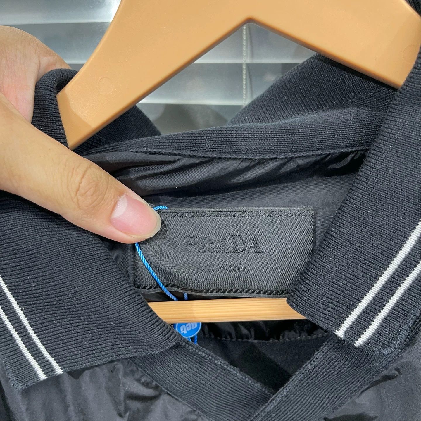Prada Prada 23ss Recycled Nylon Collared Short Sleeve L 99New Size US L / EU 52-54 / 3 - 3 Thumbnail