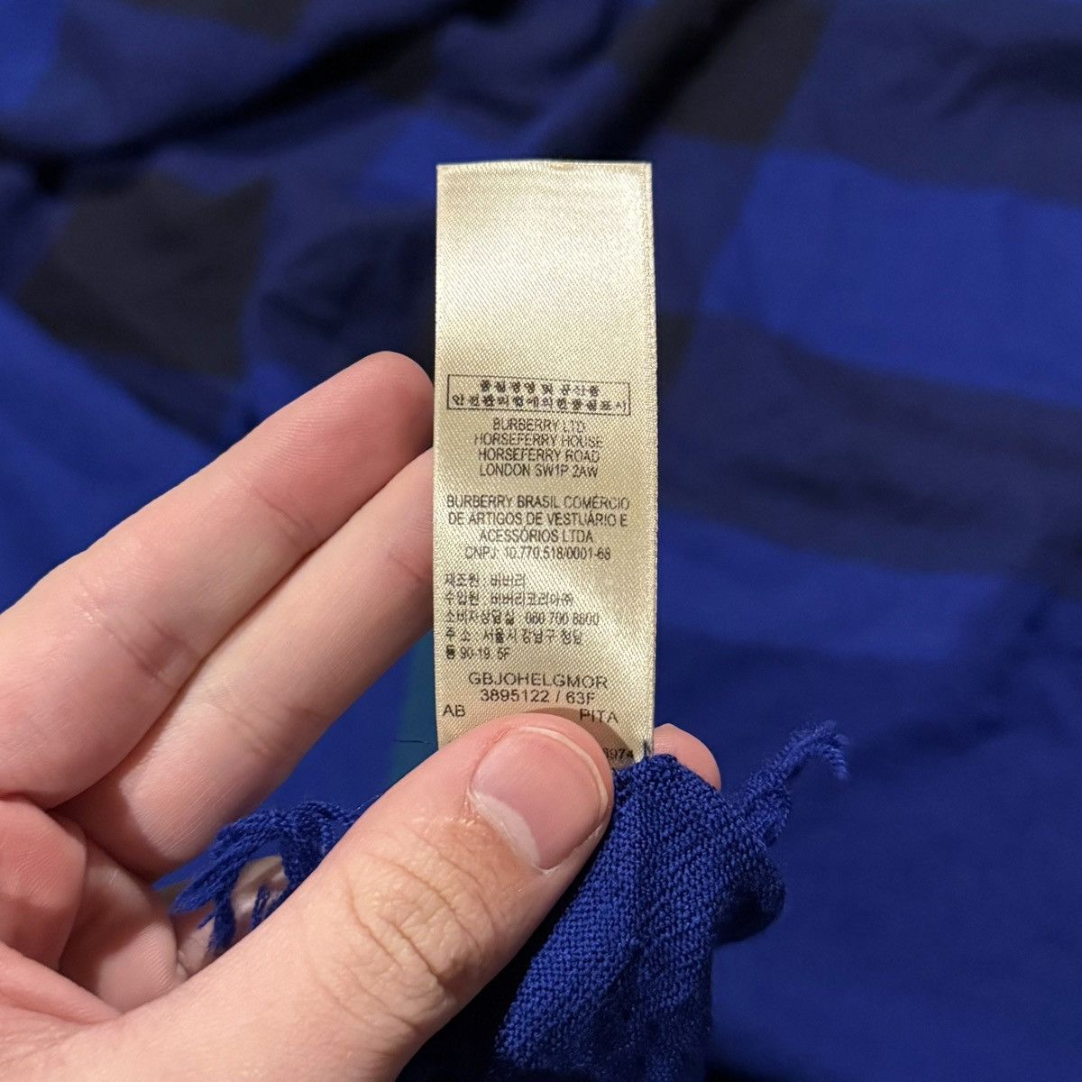 Burberry Burberry Merino Wool Nova Check Shawl Scarf Regency Blue Size ONE SIZE - 7 Thumbnail