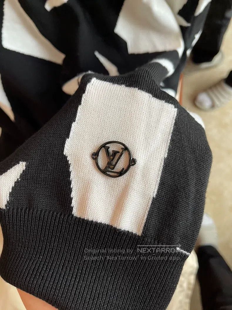 Louis Vuitton Louis Vuitton Geometric irregularity pattern sweater Size US M / EU 48-50 / 2 - 6 Thumbnail