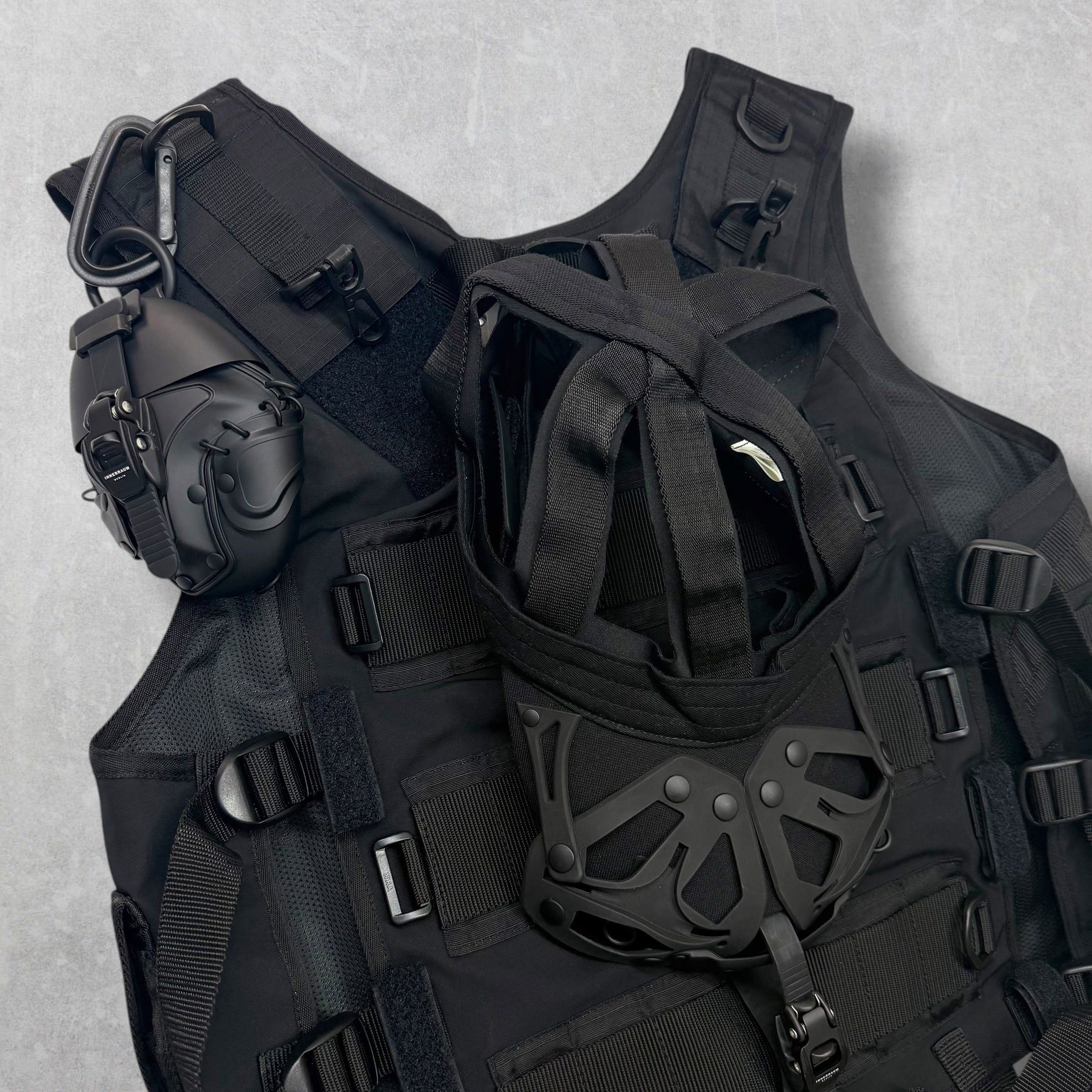 Junya Watanabe Junya Watanabe Man x Innerraum Utility Vest L Size US L / EU 52-54 / 3 - 4 Thumbnail