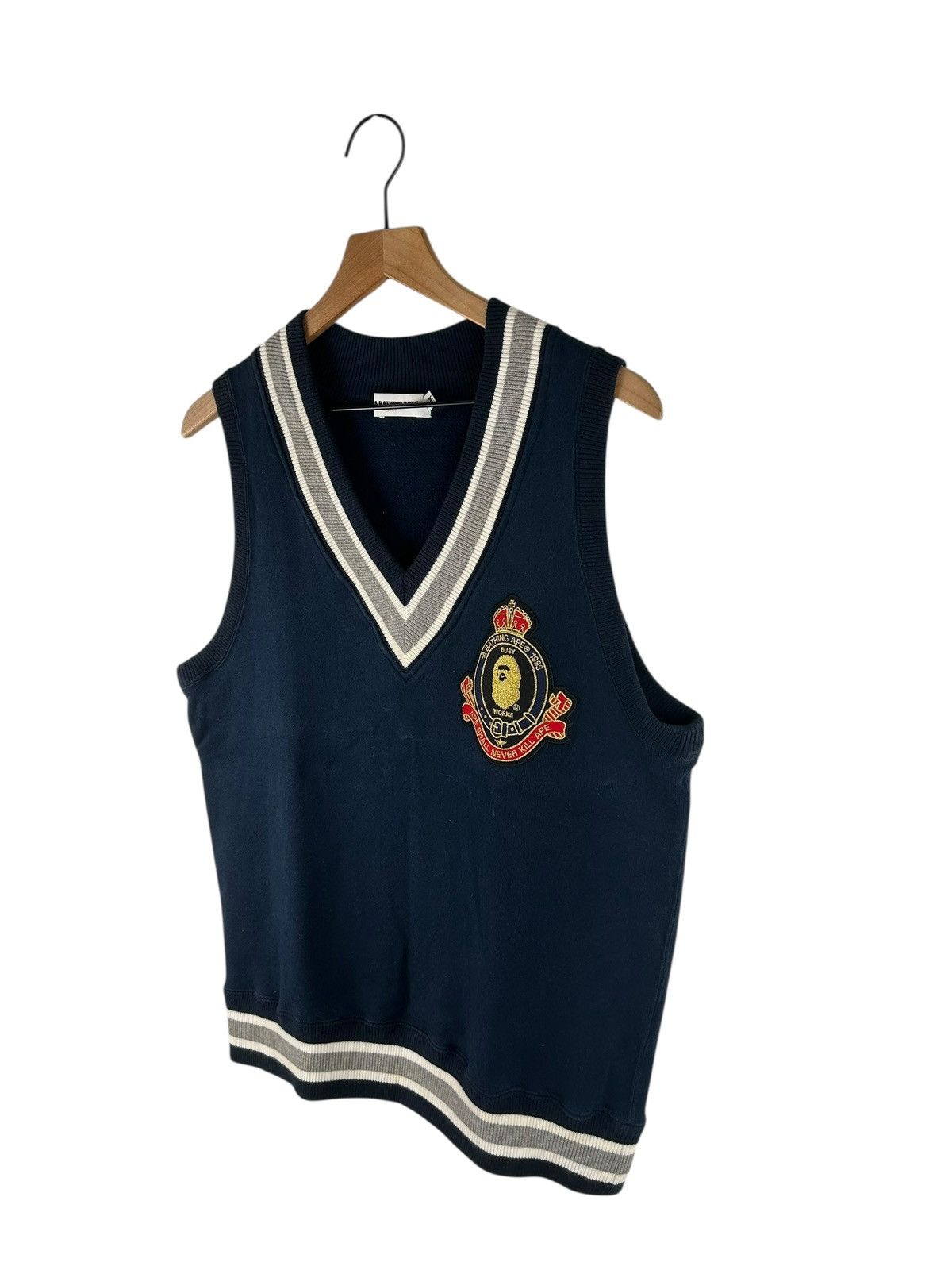 Bape Bape Emblem Vest Size US M / EU 48-50 / 2 - 2 Thumbnail