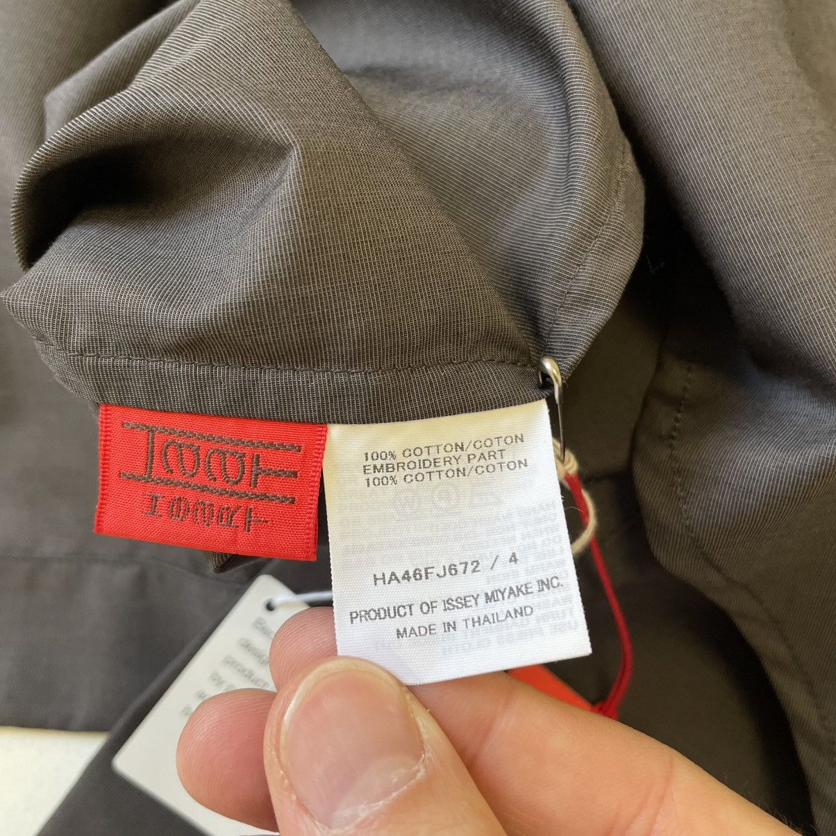 Issey Miyake ‘Contrast Stitch’ Grey Shimmer Cotton Shirt Size US L / EU 52-54 / 3 - 12 Thumbnail