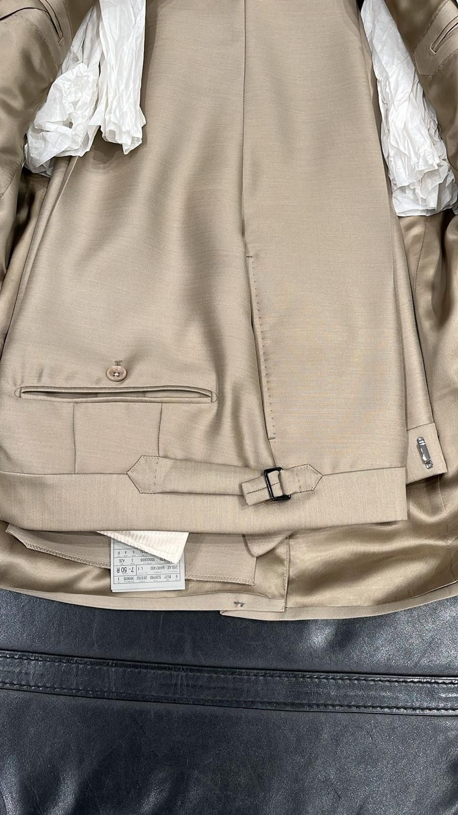 Tom Ford o1loc1c0126 2LSP01 Suit in Beige Size US M / EU 48-50 / 2 - 2 Thumbnail